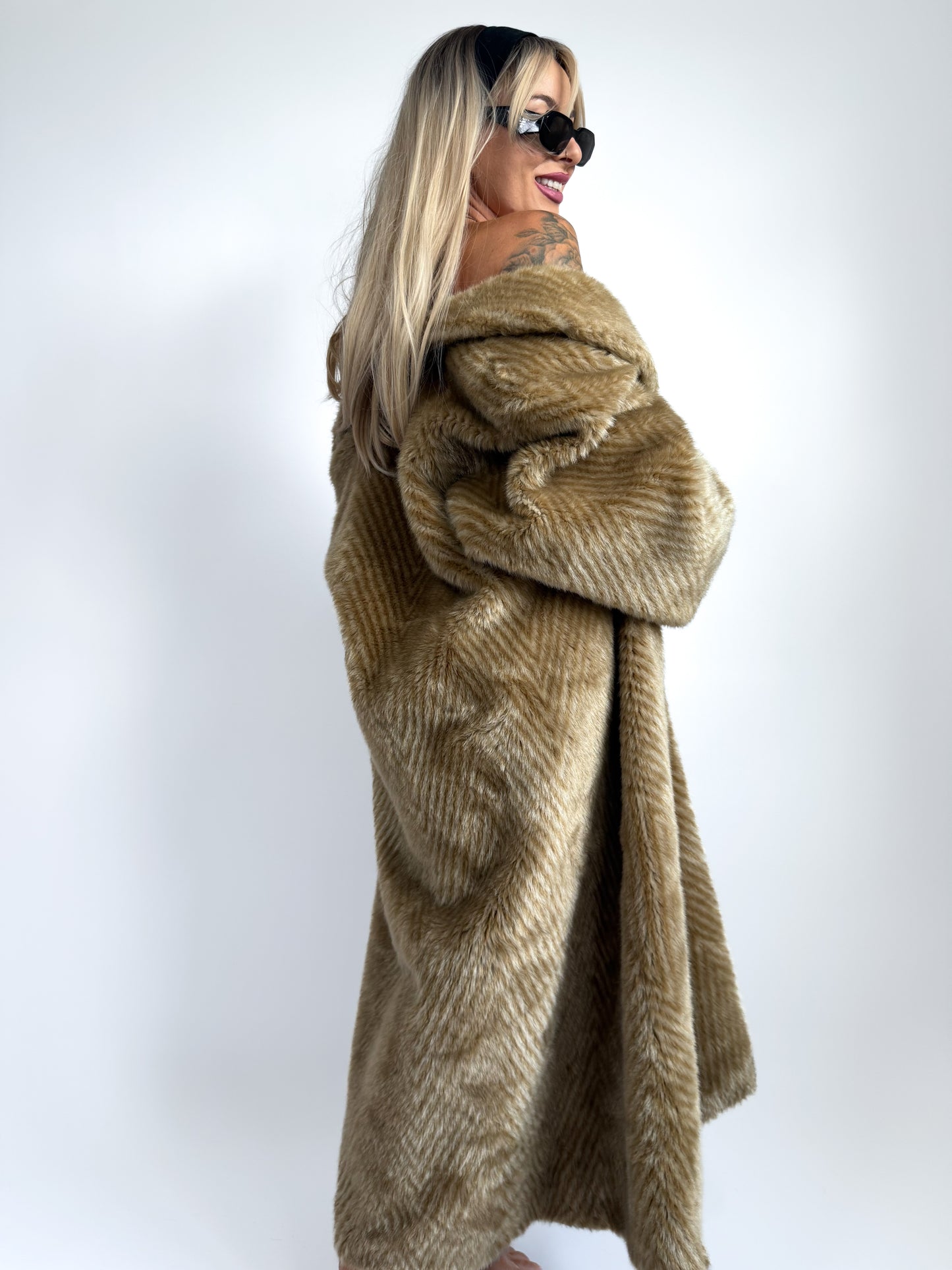 Vintage Honey Chevron Faux Fur Maxi Coat - Full Length Heavyweight Winter Coat in L-XL