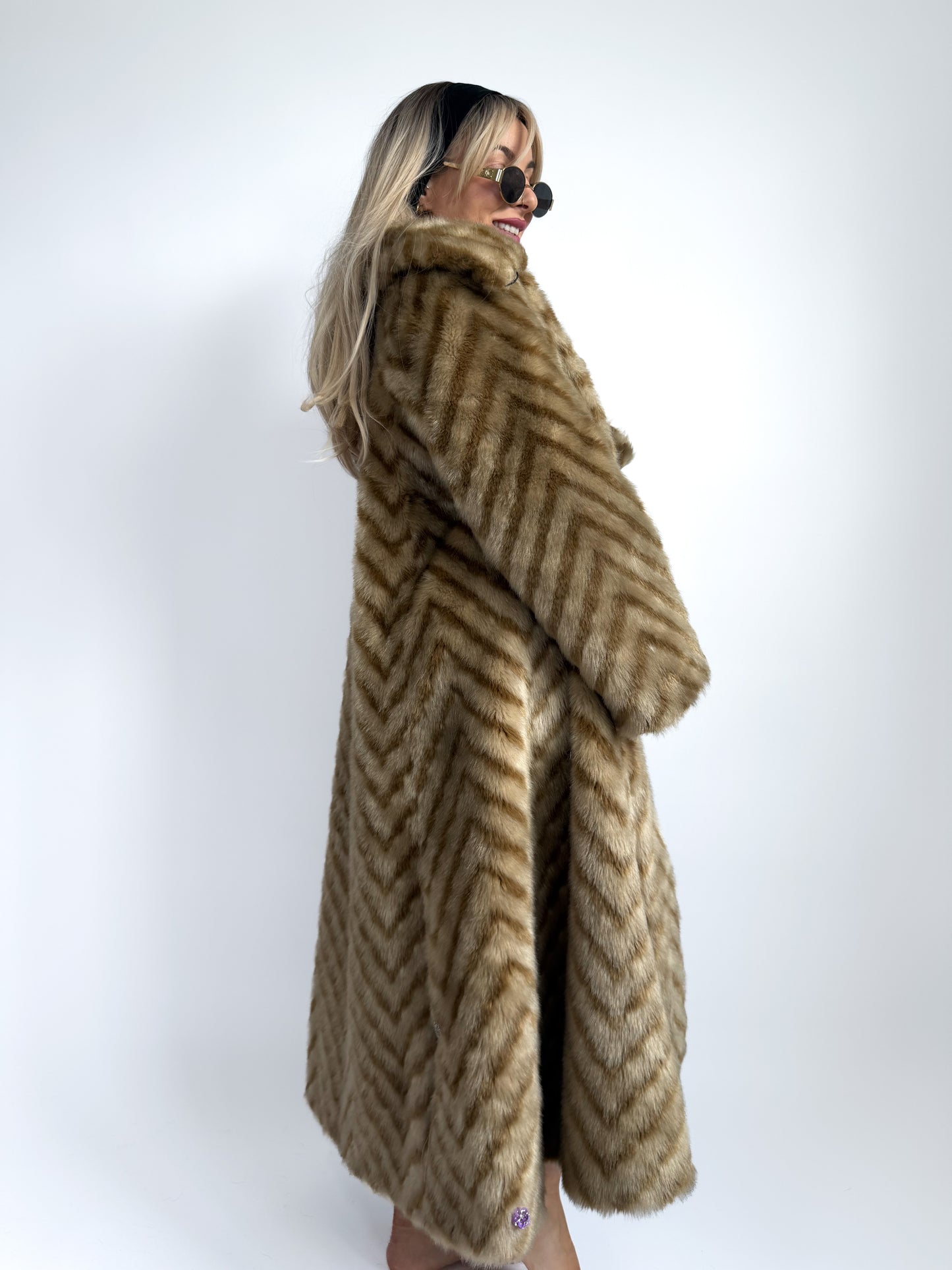 Vintage Chevron Faux Fur Maxi Coat in Blonde - Oversize Heavyweight Winter Coat in M-L