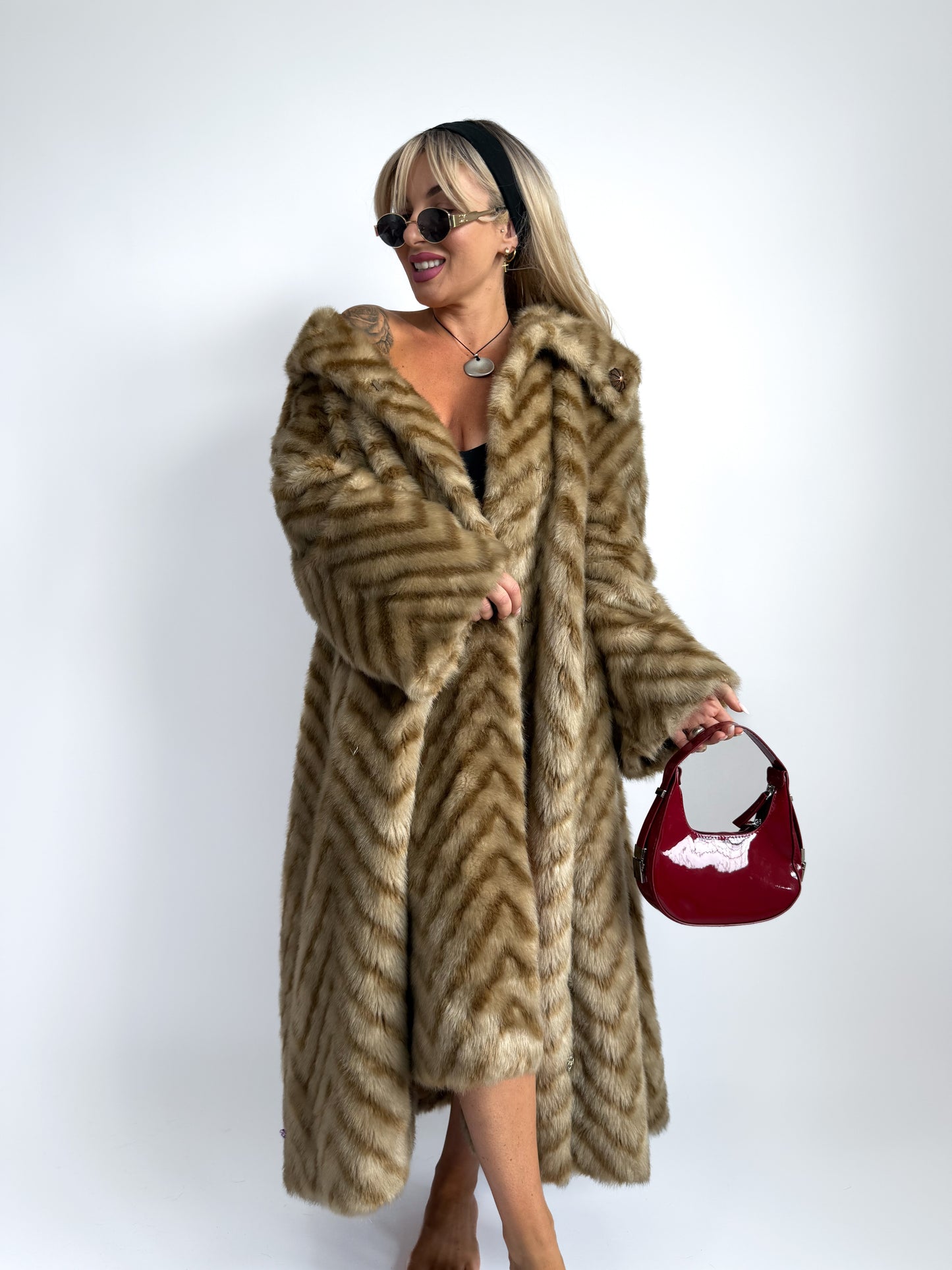 Vintage Chevron Faux Fur Maxi Coat in Blonde - Oversize Heavyweight Winter Coat in M-L