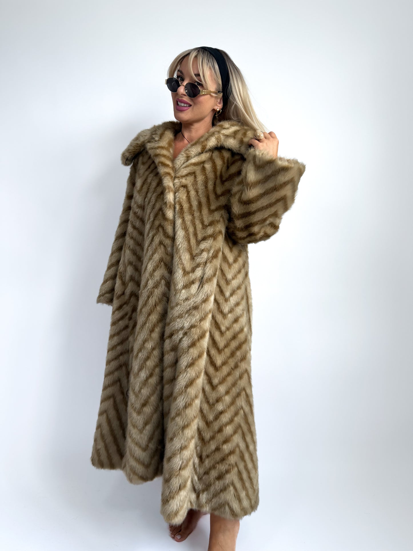 Vintage Chevron Faux Fur Maxi Coat in Blonde - Oversize Heavyweight Winter Coat in M-L