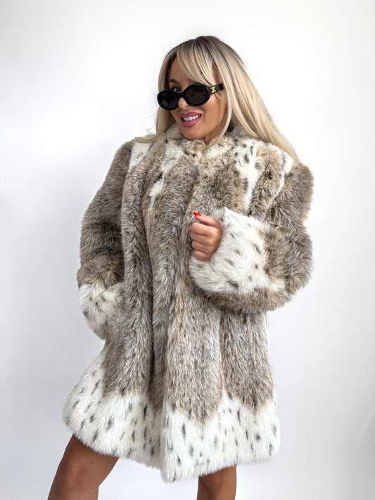 Vintage Faux Fur Snow Fox Print Coat – 90s y2k Mob Wife Style Winter Coat M-L