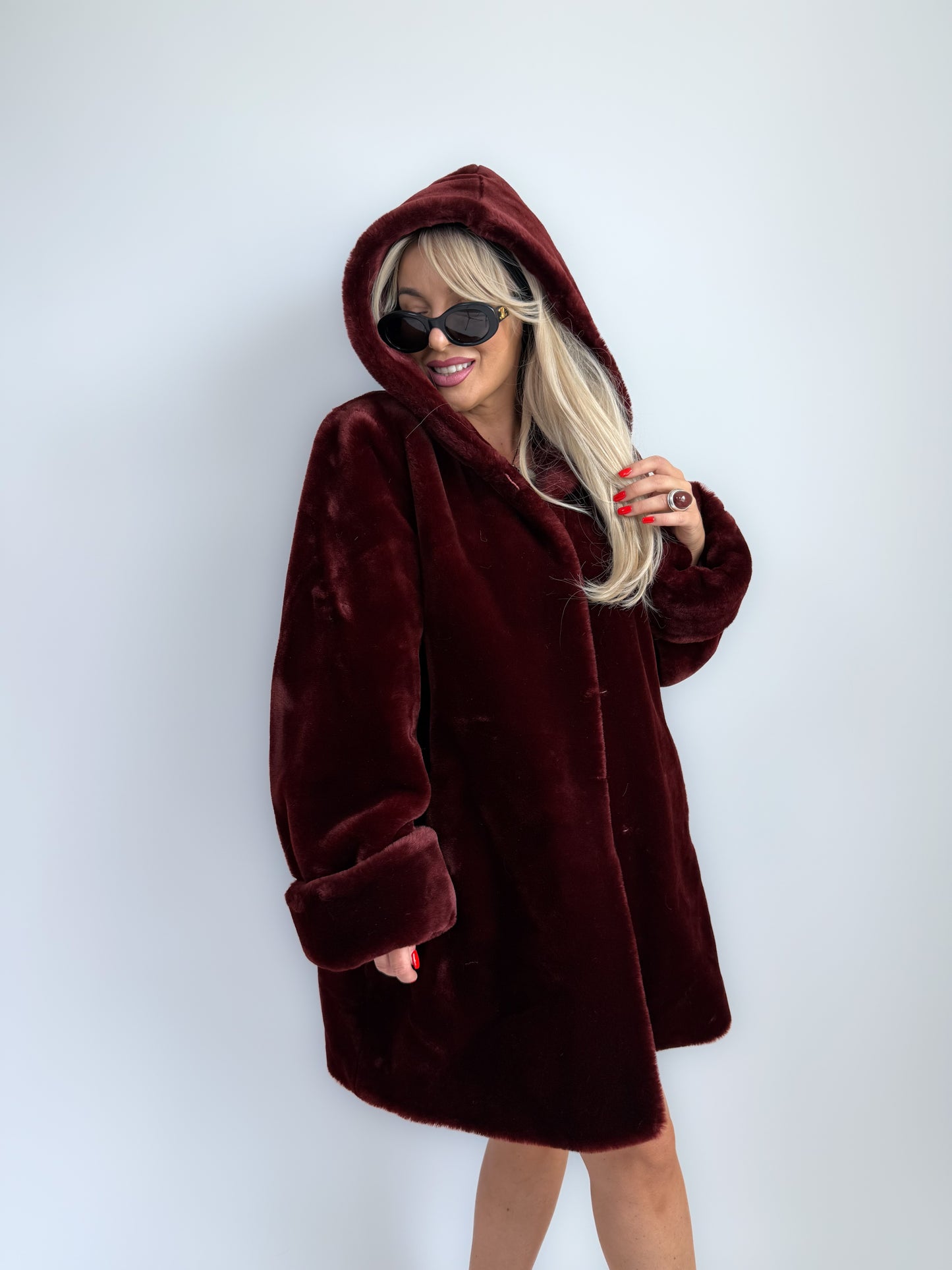 Vintage Burgundy Faux Fur Hooded Winter Coat – 90s Y2K Style Jacket S-L