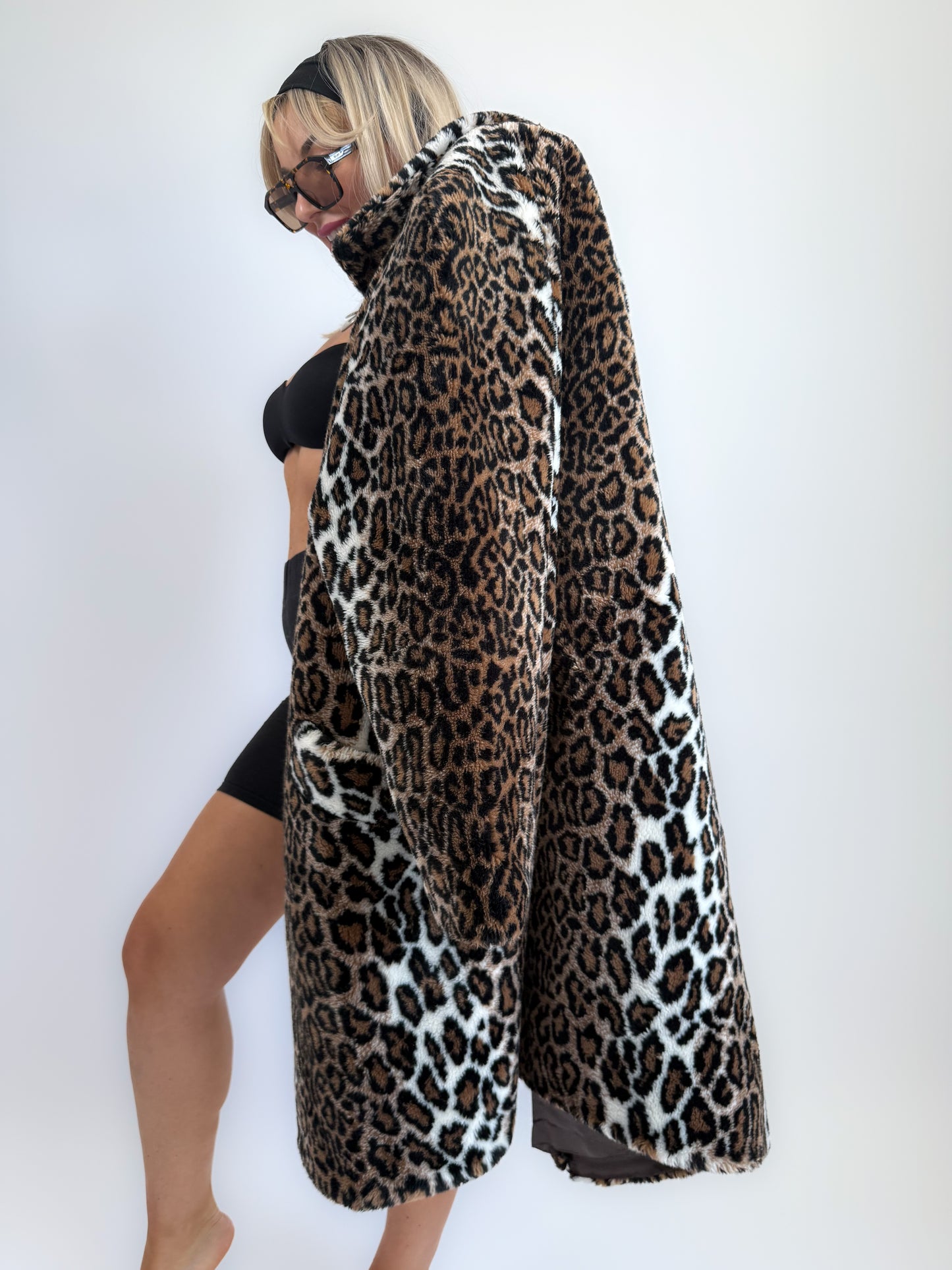 Vintage Leopard Print Faux Fur Coat – 90s Mob Wife Style Animal Print Winter Overcoat Size Large