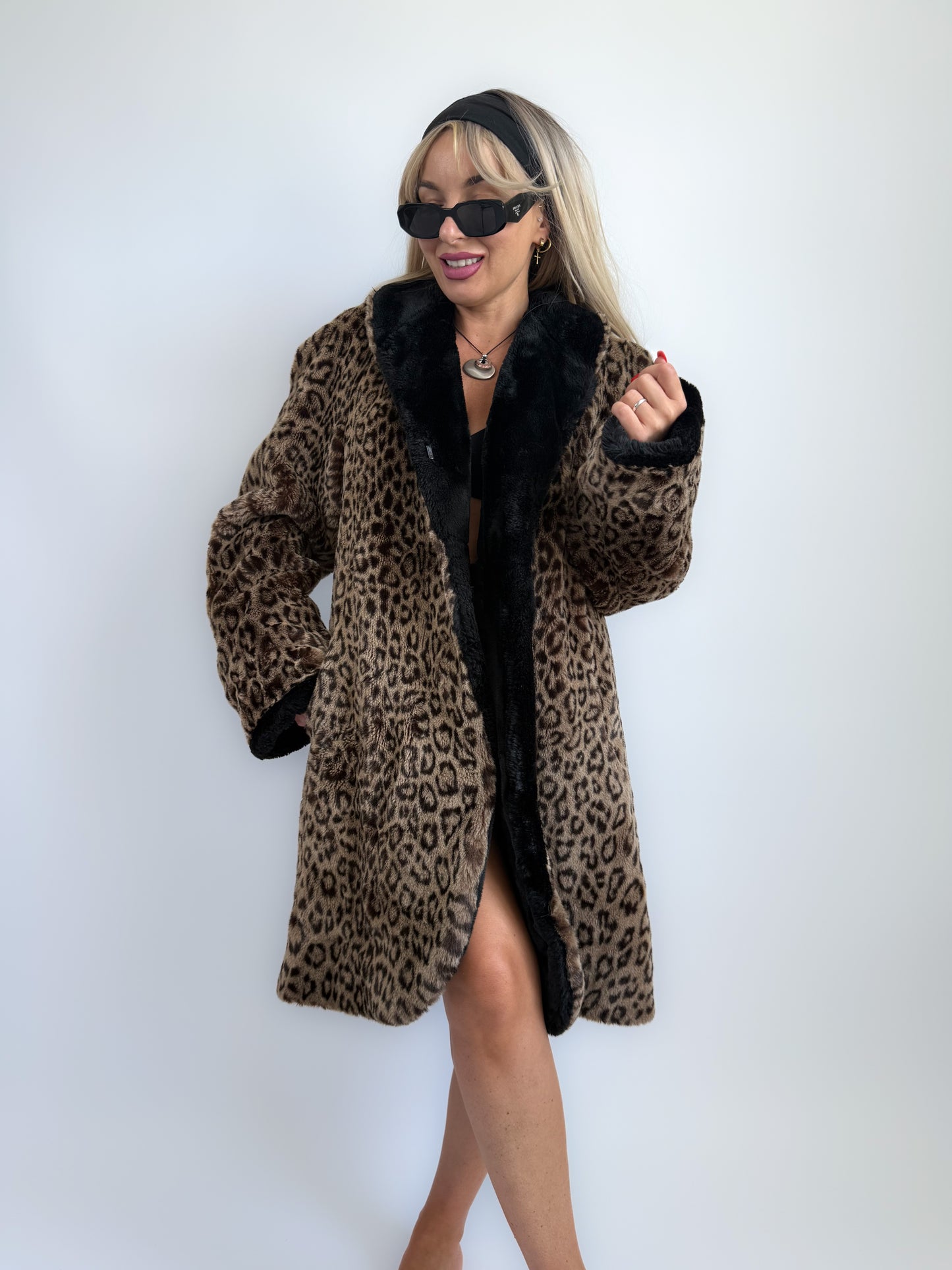Vintage Leopard Print Faux Fur Coat – 90s Animal Print Winter Jacket Overcoat M-L