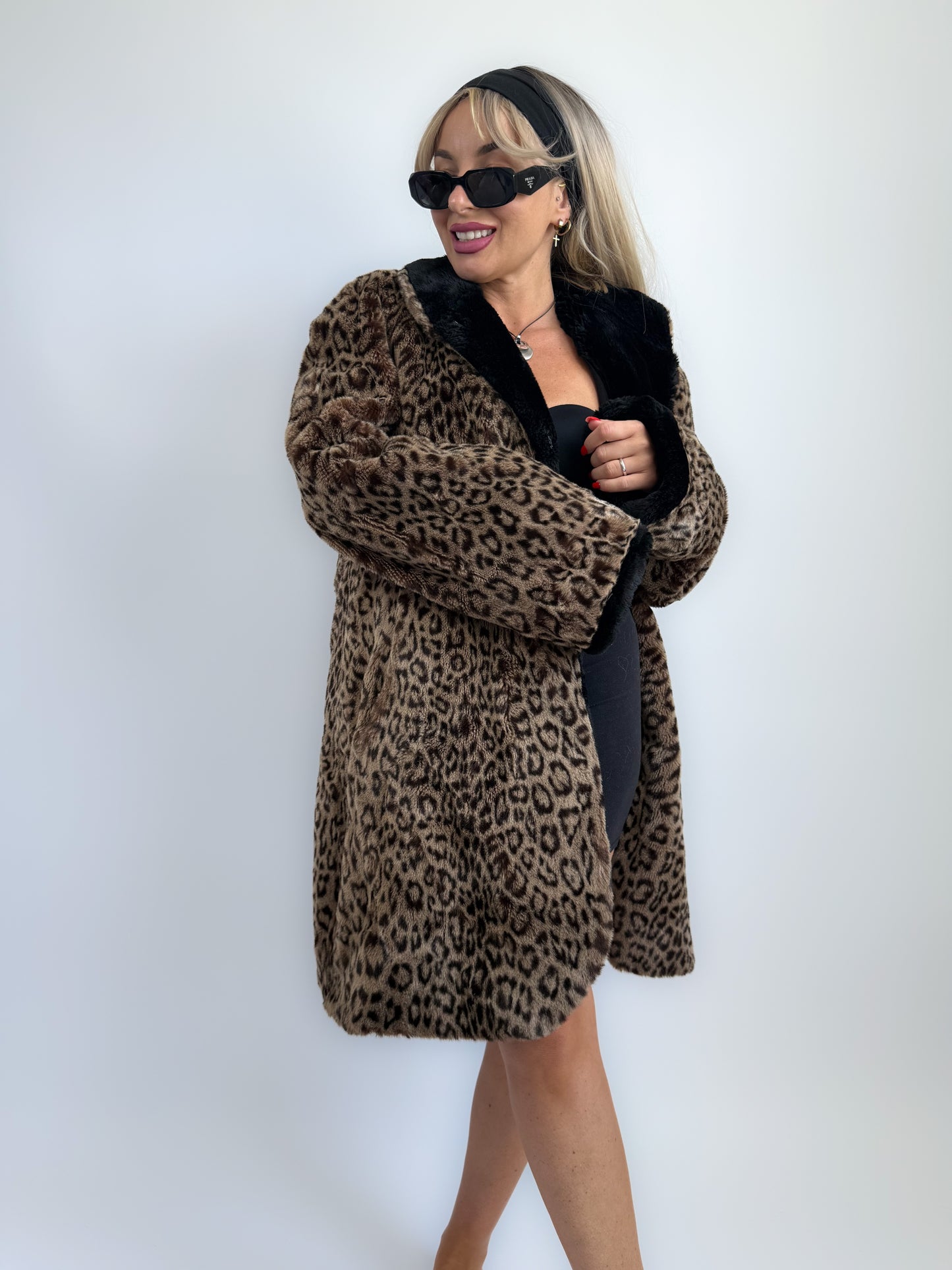 Vintage Leopard Print Faux Fur Coat – 90s Animal Print Winter Jacket Overcoat M-L
