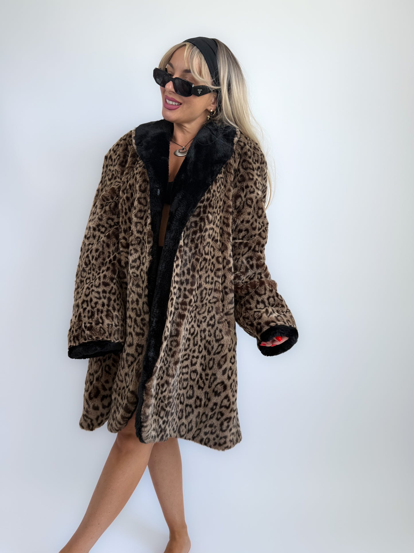 Vintage Leopard Print Faux Fur Coat – 90s Animal Print Winter Jacket Overcoat M-L