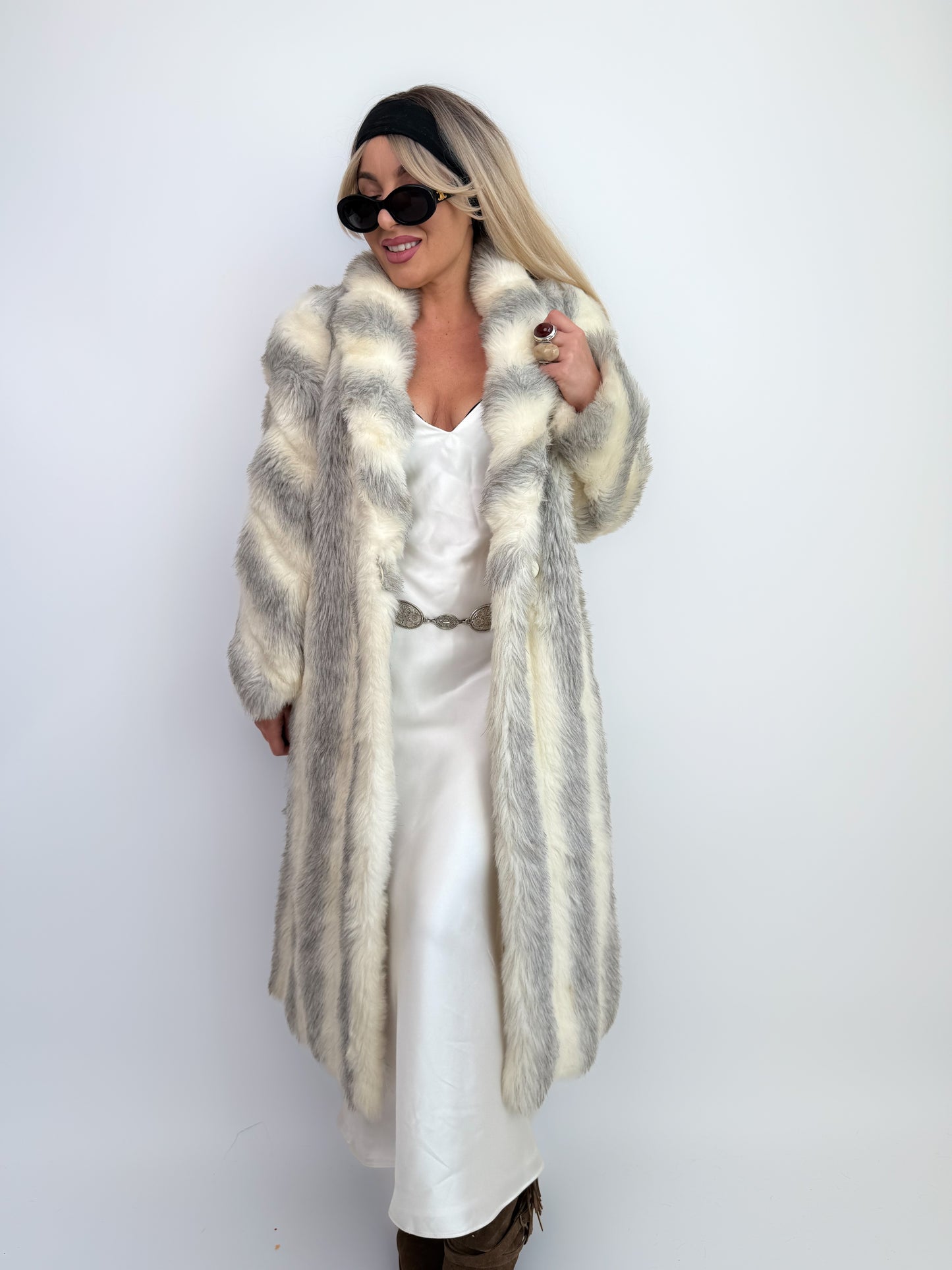 Vintage Ivory White Gray Long Faux Fur Winter Coat Size Small - XS