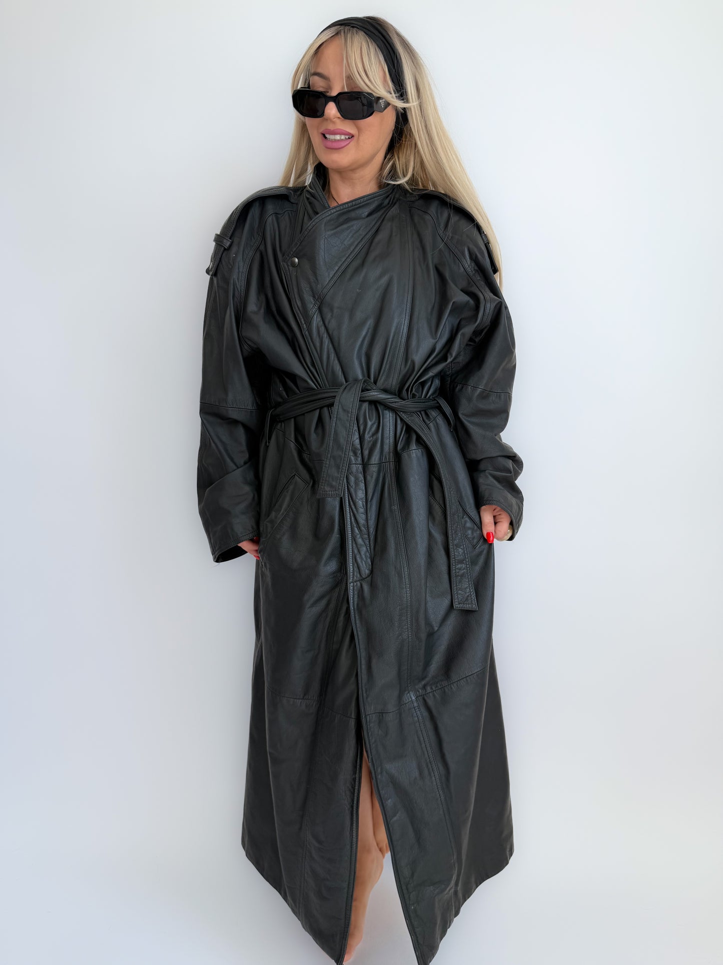Vintage 90s Black Leather Mens Trench Coat – Oversized Y2K Grunge Street Style with Waist Belt - L