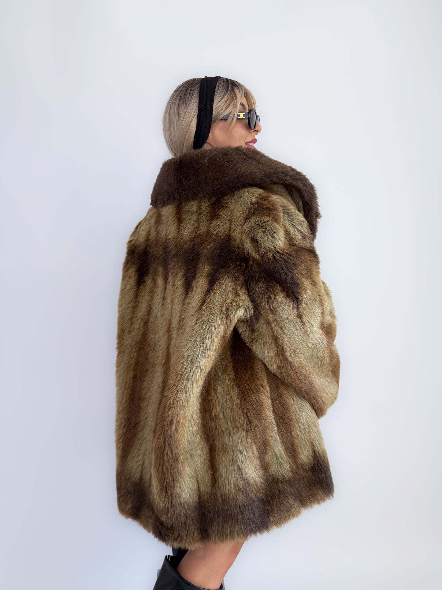 Vintage 90s Brown Faux Fur Coat – Oversized Plus Size Statement Winter Jacket XL-3X