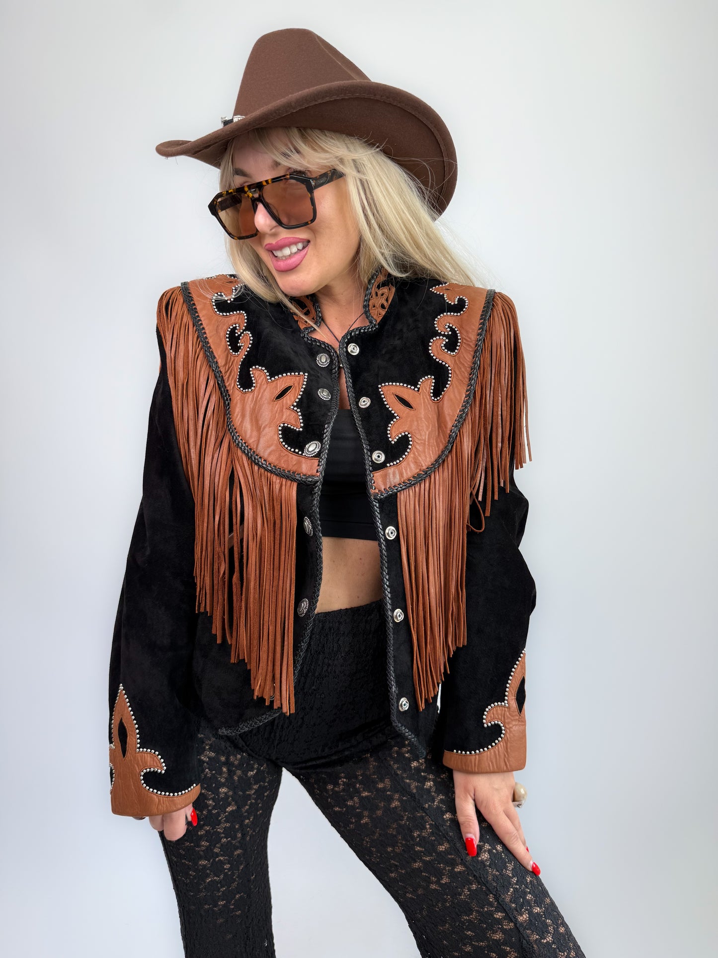 Vintage Black & Brown Suede Fringe Jacket – Western Festival Coachella  Boho Cowgirl Style S