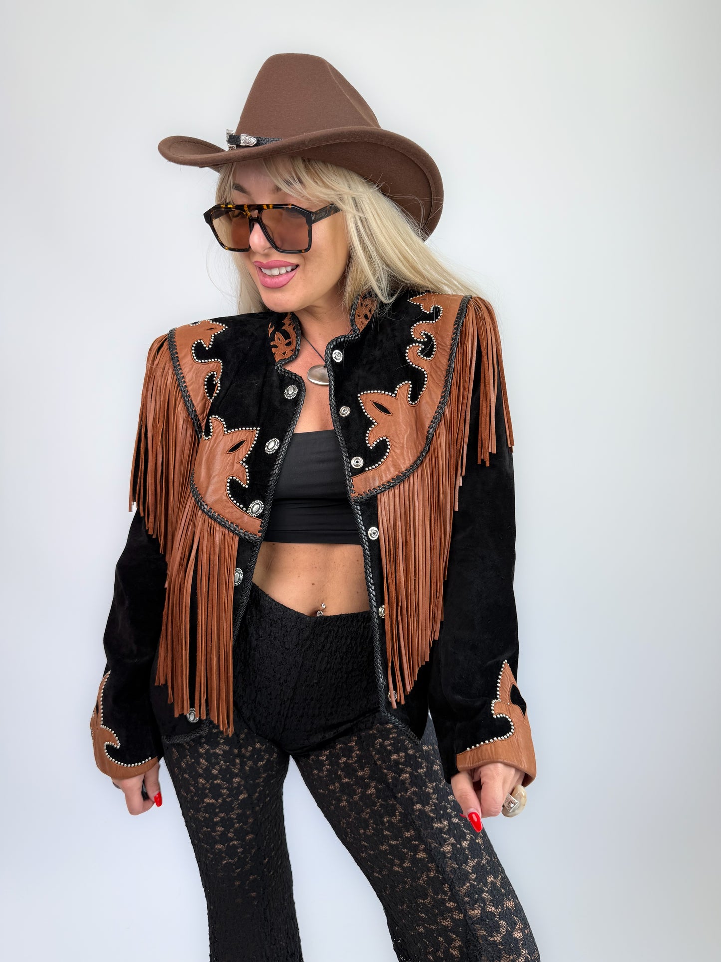 Vintage Black & Brown Suede Fringe Jacket – Western Festival Coachella  Boho Cowgirl Style S