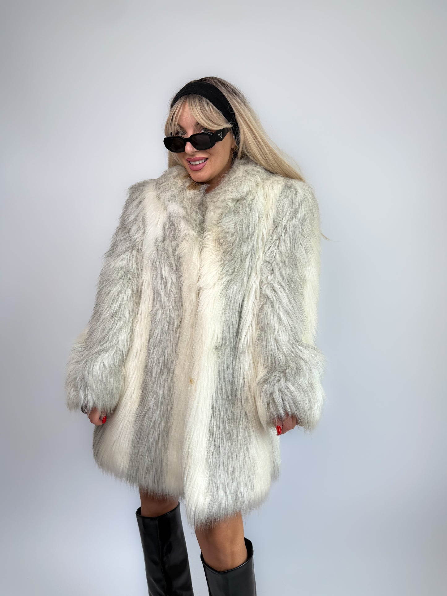 Vintage Ivory Faux Fur Coat – Cream Bridal Winter Festival Mid Length Jacket S-M
