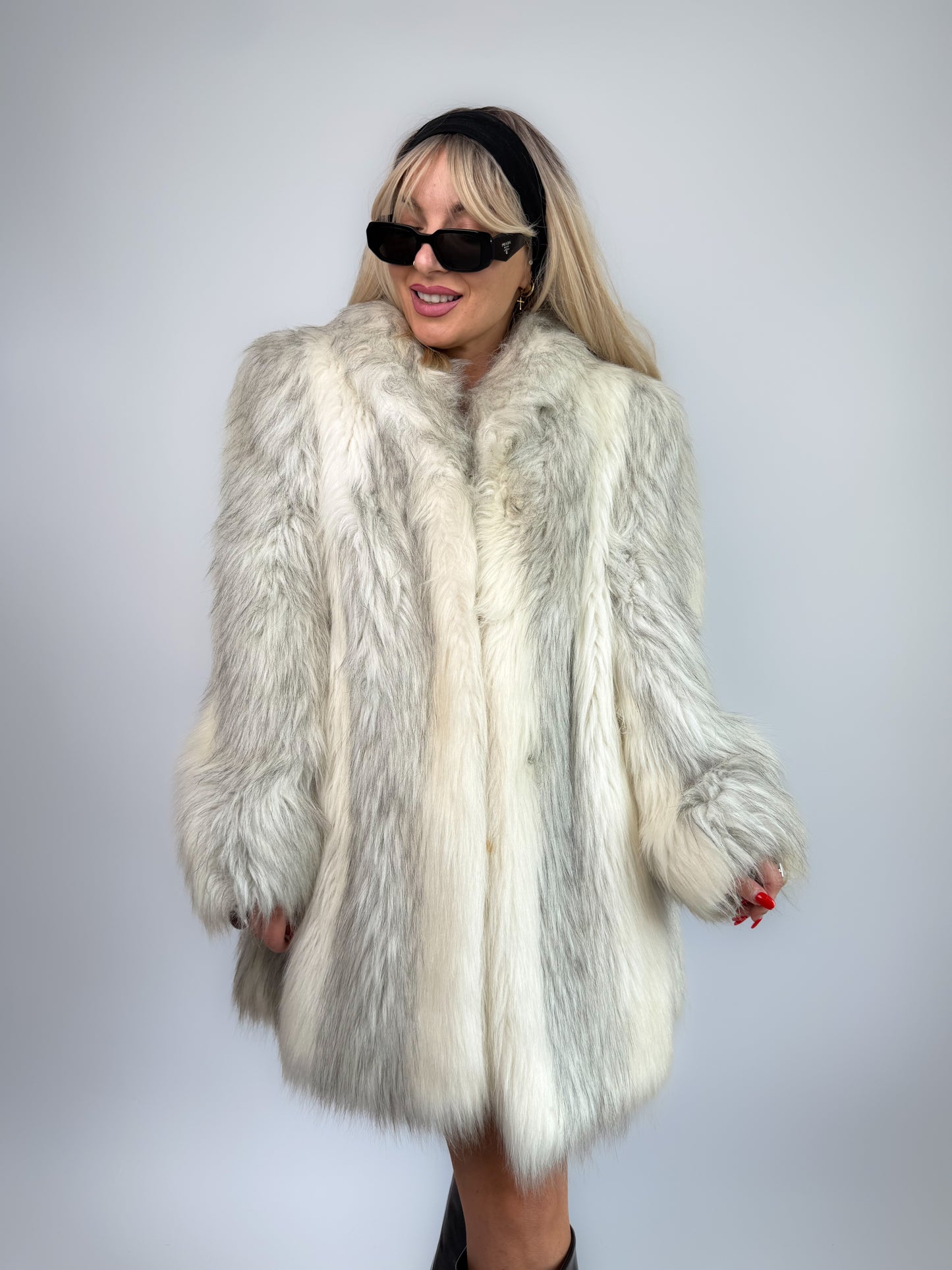 Vintage Ivory Faux Fur Coat – Cream Bridal Winter Festival Mid Length Jacket S-M