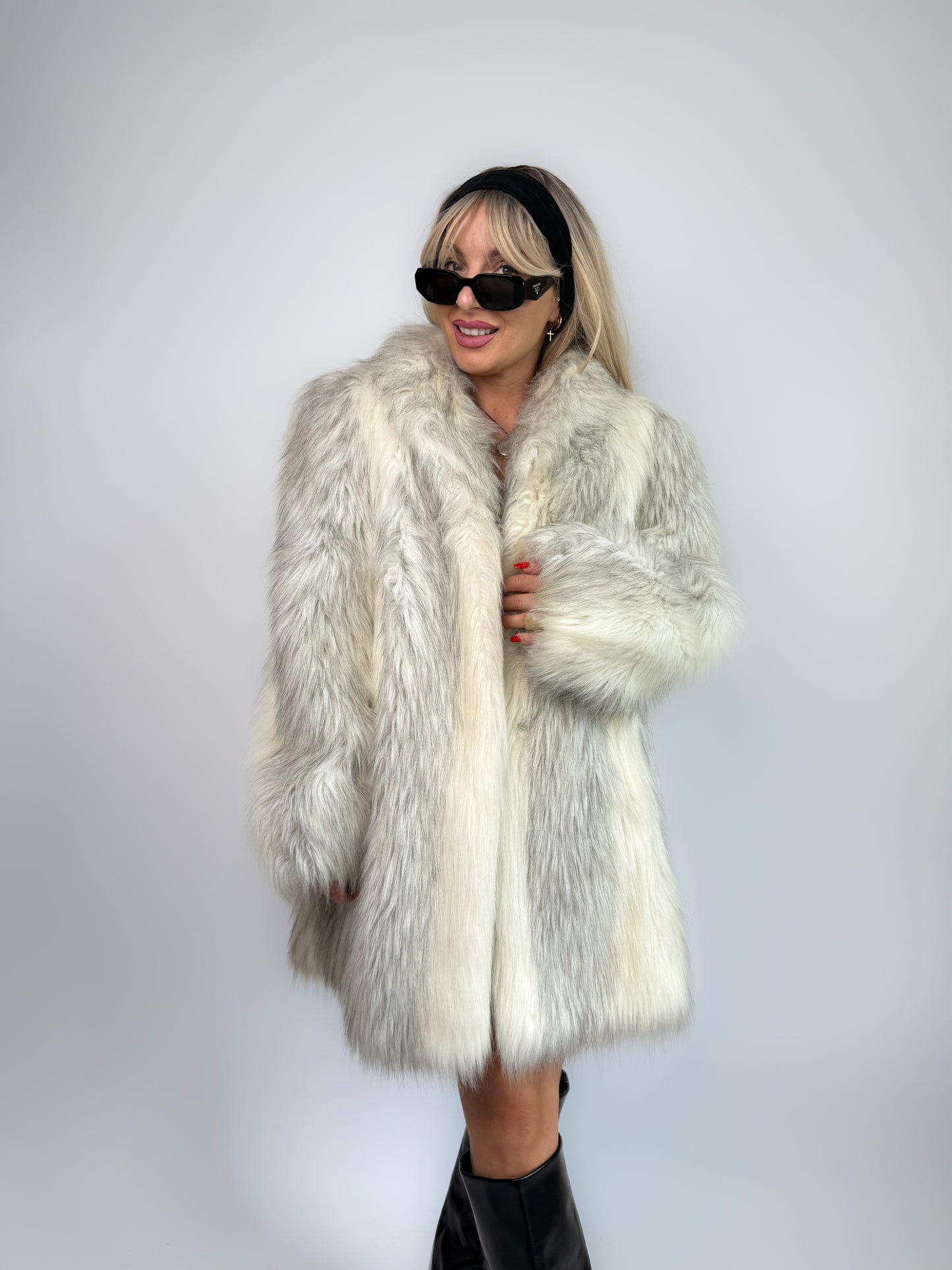 Vintage Ivory Faux Fur Coat – Cream Bridal Winter Festival Mid Length Jacket S-M