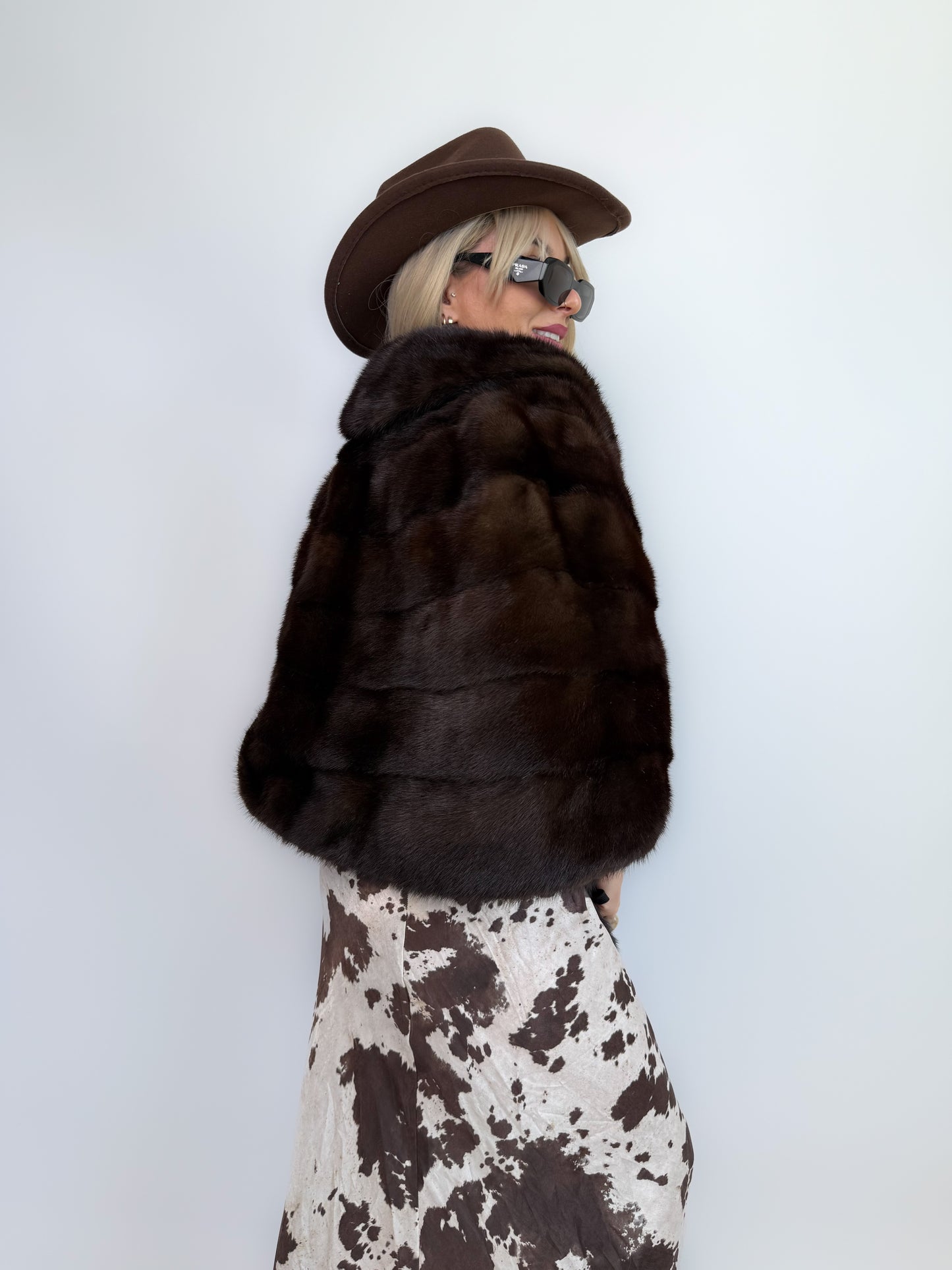 Vintage 80s Mink Fur Poncho Wrap – Natural Dark Brown Cape Jacket, Shawl Size Small-Medium-Large