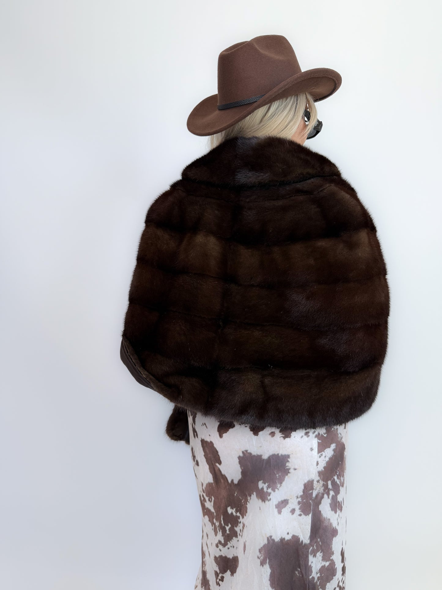 Vintage 80s Mink Fur Poncho Wrap – Natural Dark Brown Cape Jacket, Shawl Size Small-Medium-Large