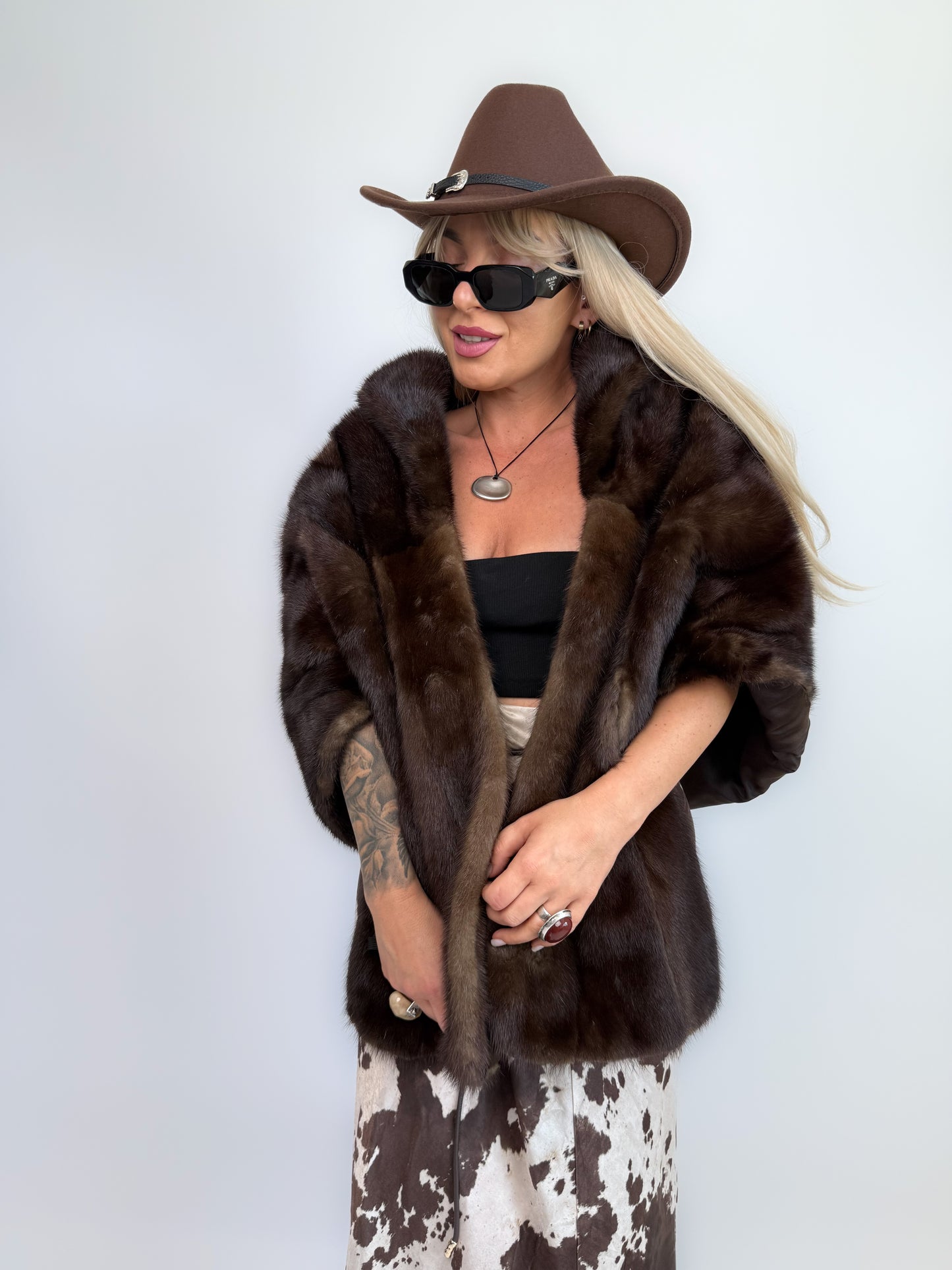 Vintage 80s Mink Fur Poncho Wrap – Natural Dark Brown Cape Jacket, Shawl Size Small-Medium-Large