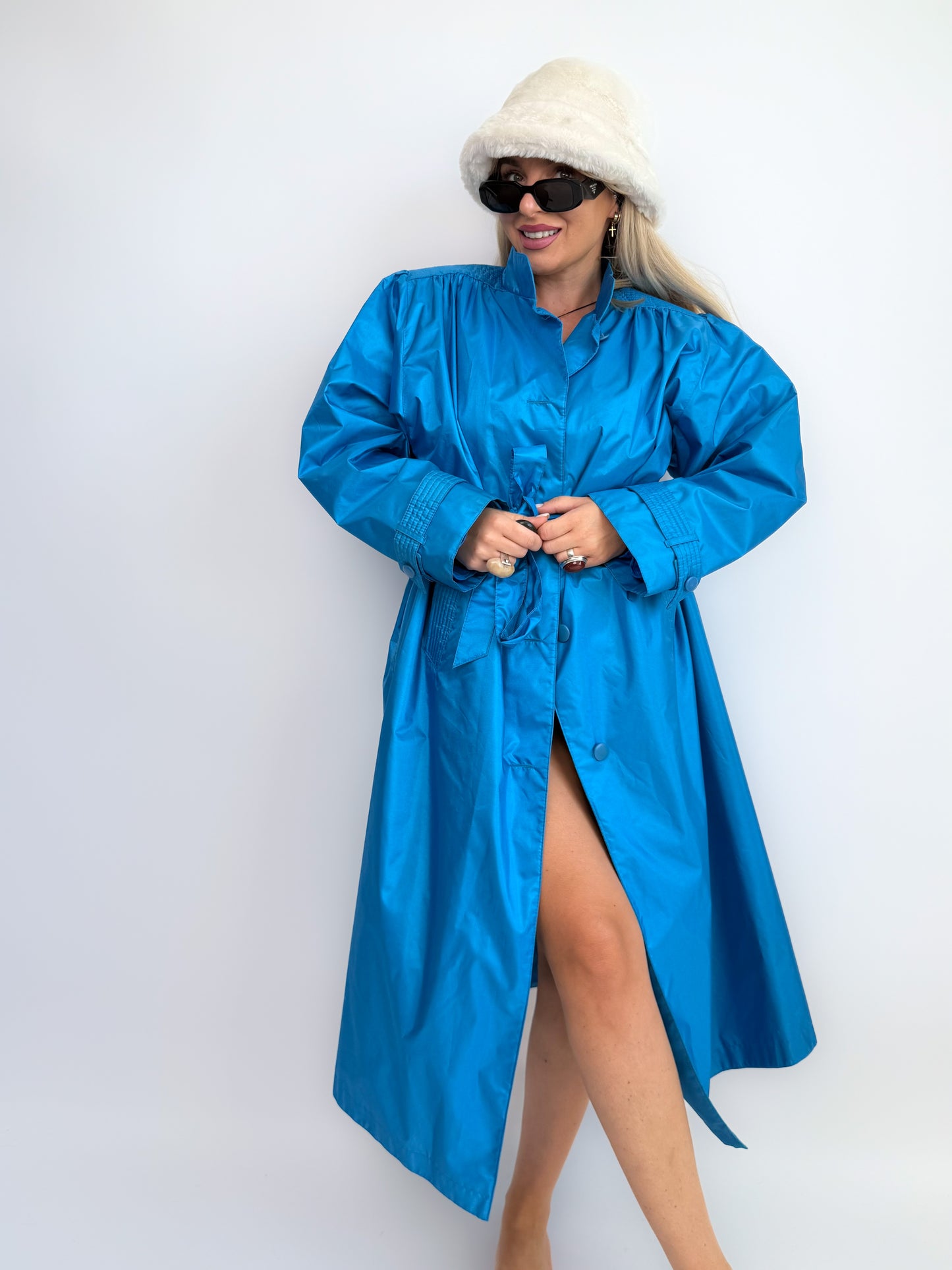 Vintage Lazure Blue Waterproof Trench Coat with Waist Tie – Size Large