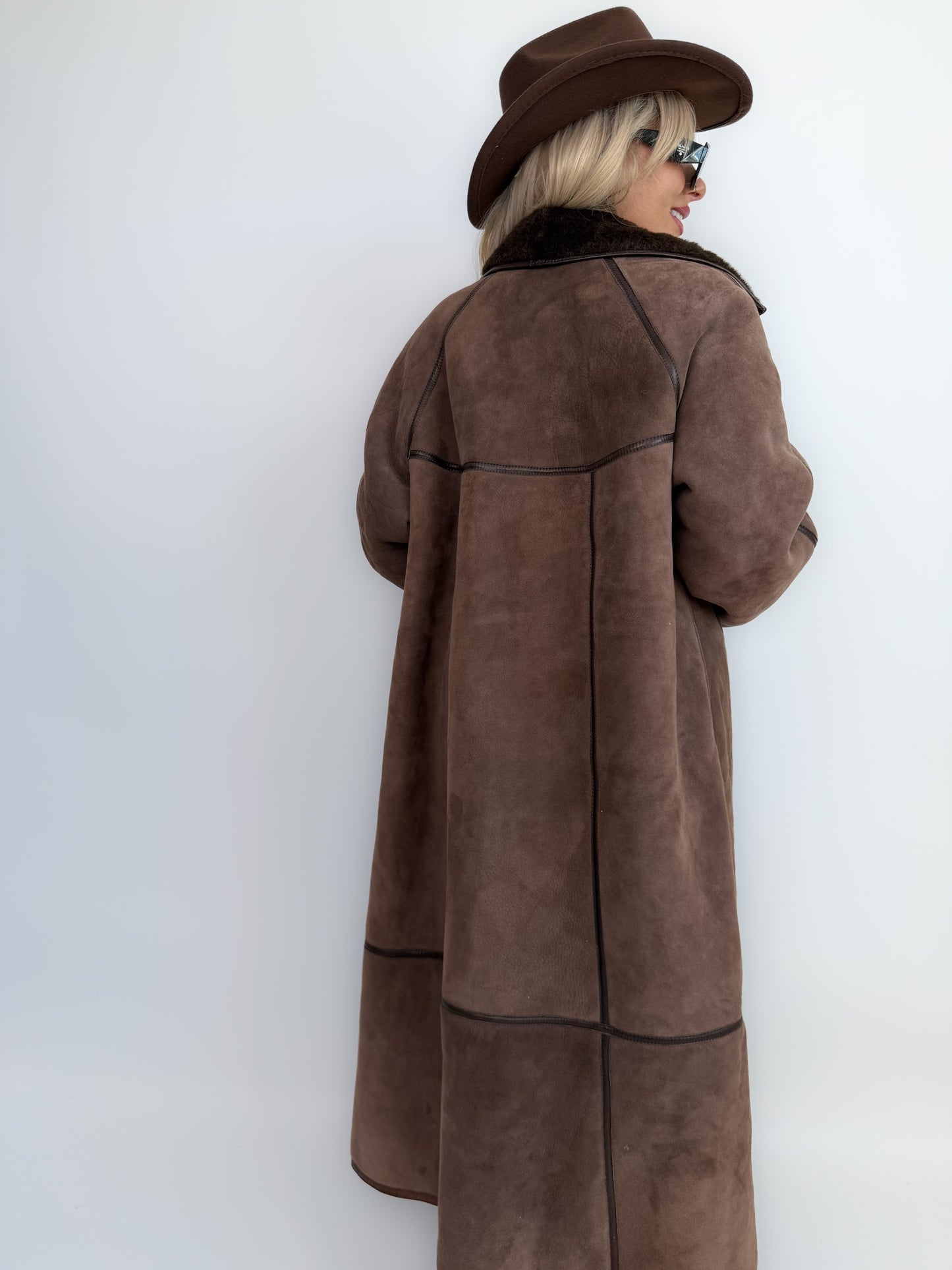 Vintage Shearling Sheepskin Coat – Brown Full Length Shearling Sheepskin Jacket M-L