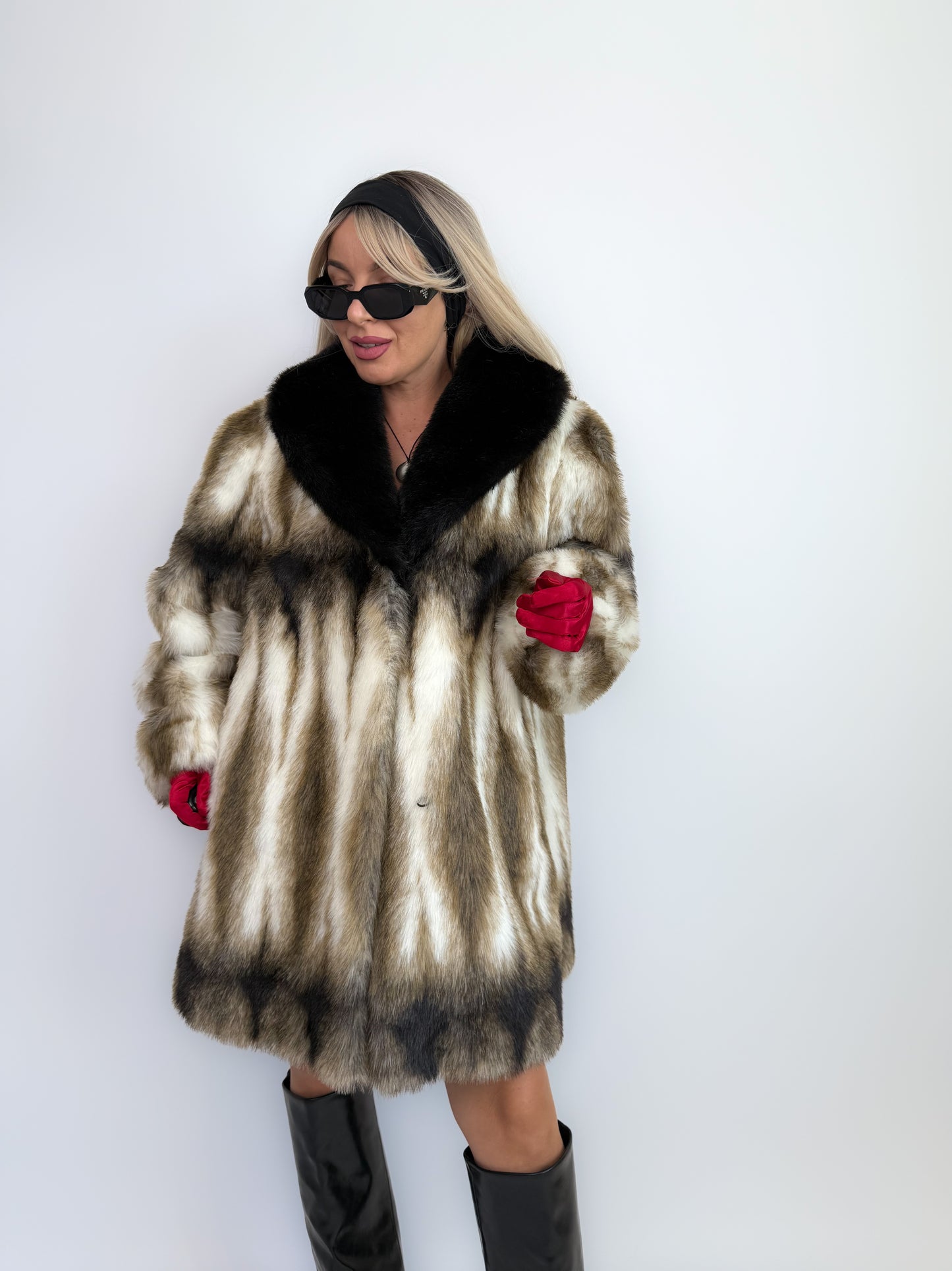Vintage Striped Faux Fur Coat: Black & Beige Animal Print Mid-Length Winter Jacket L-XL