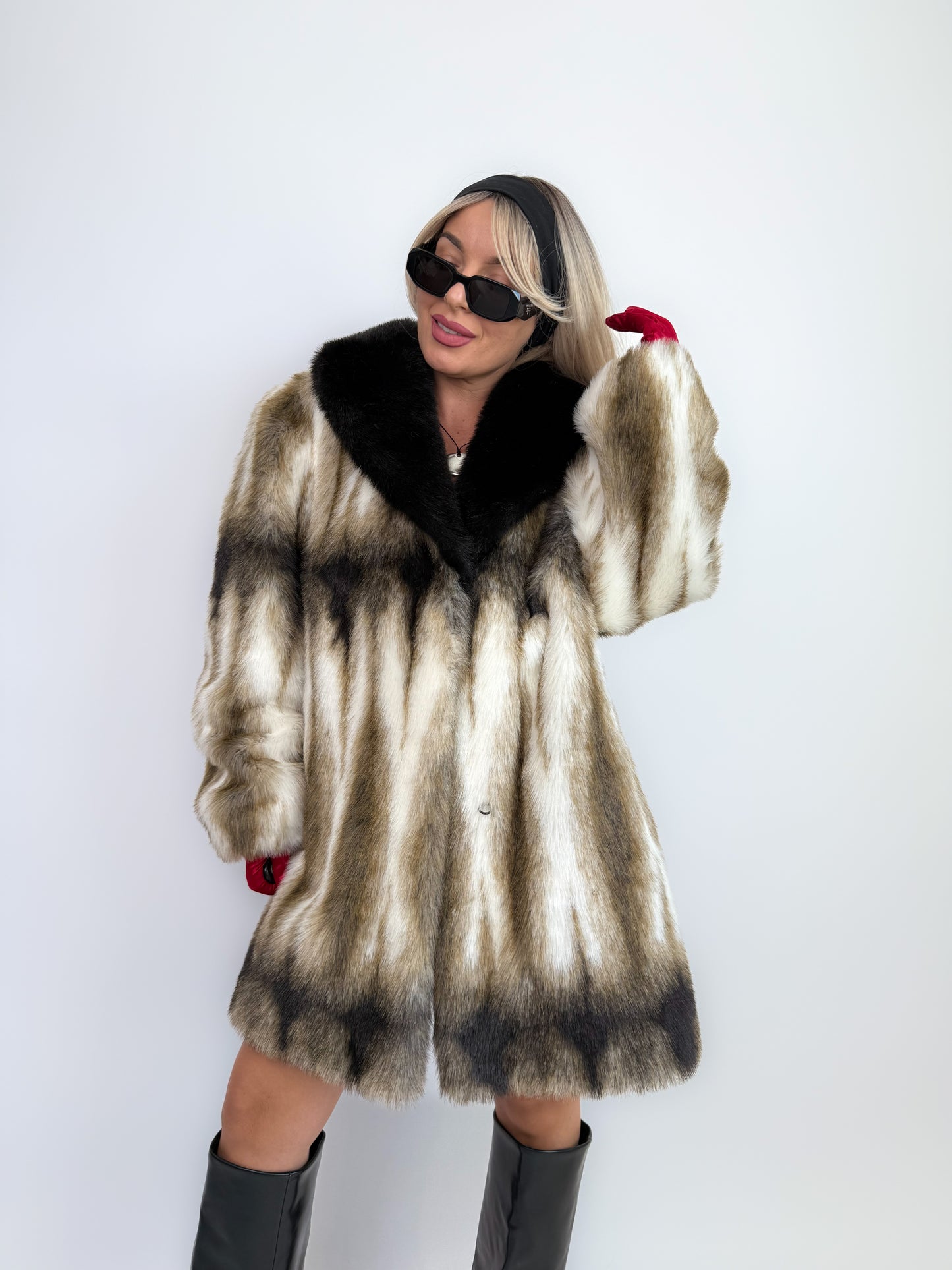Vintage Striped Faux Fur Coat: Black & Beige Animal Print Mid-Length Winter Jacket L-XL