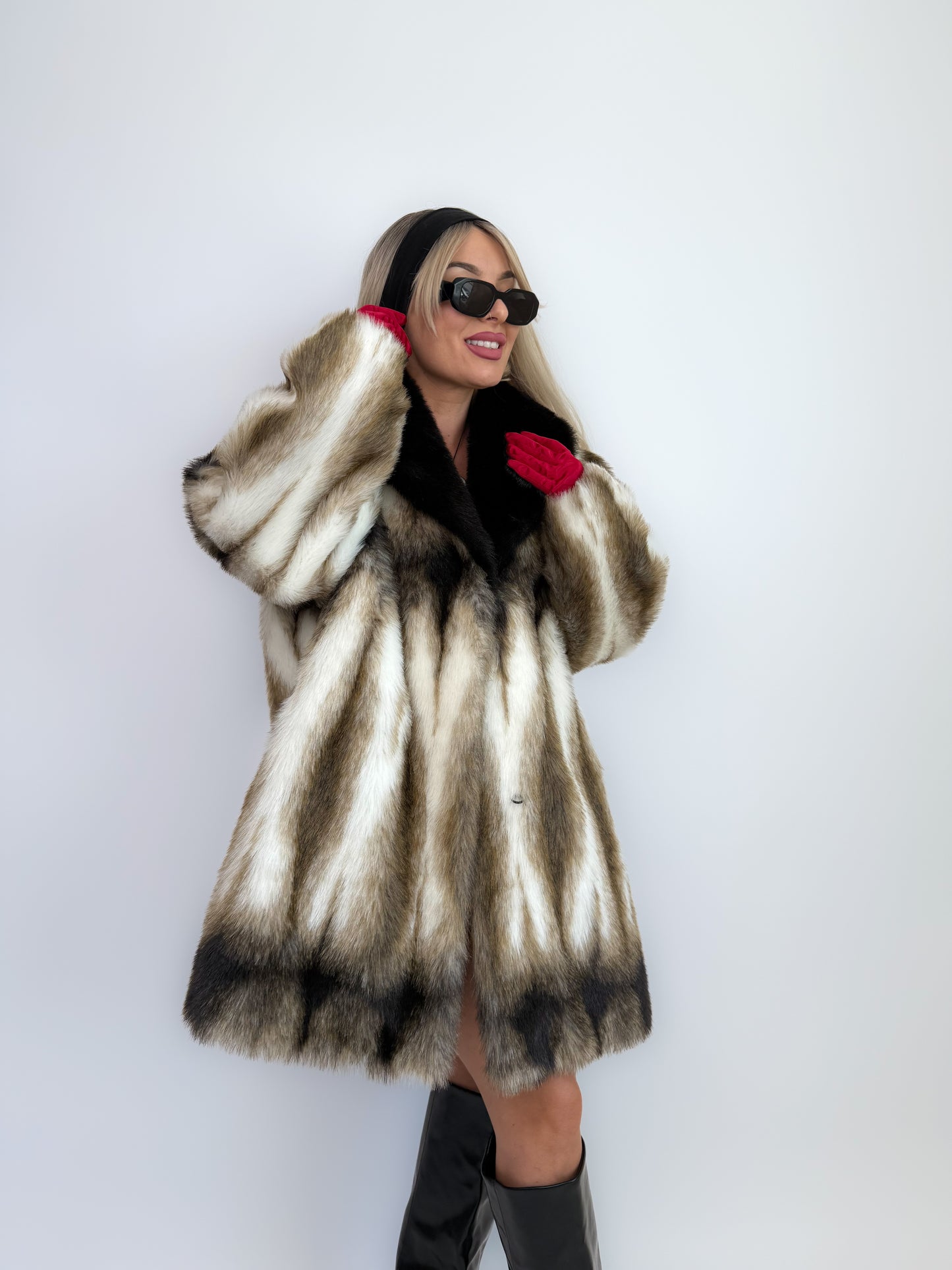 Vintage Striped Faux Fur Coat: Black & Beige Animal Print Mid-Length Winter Jacket L-XL