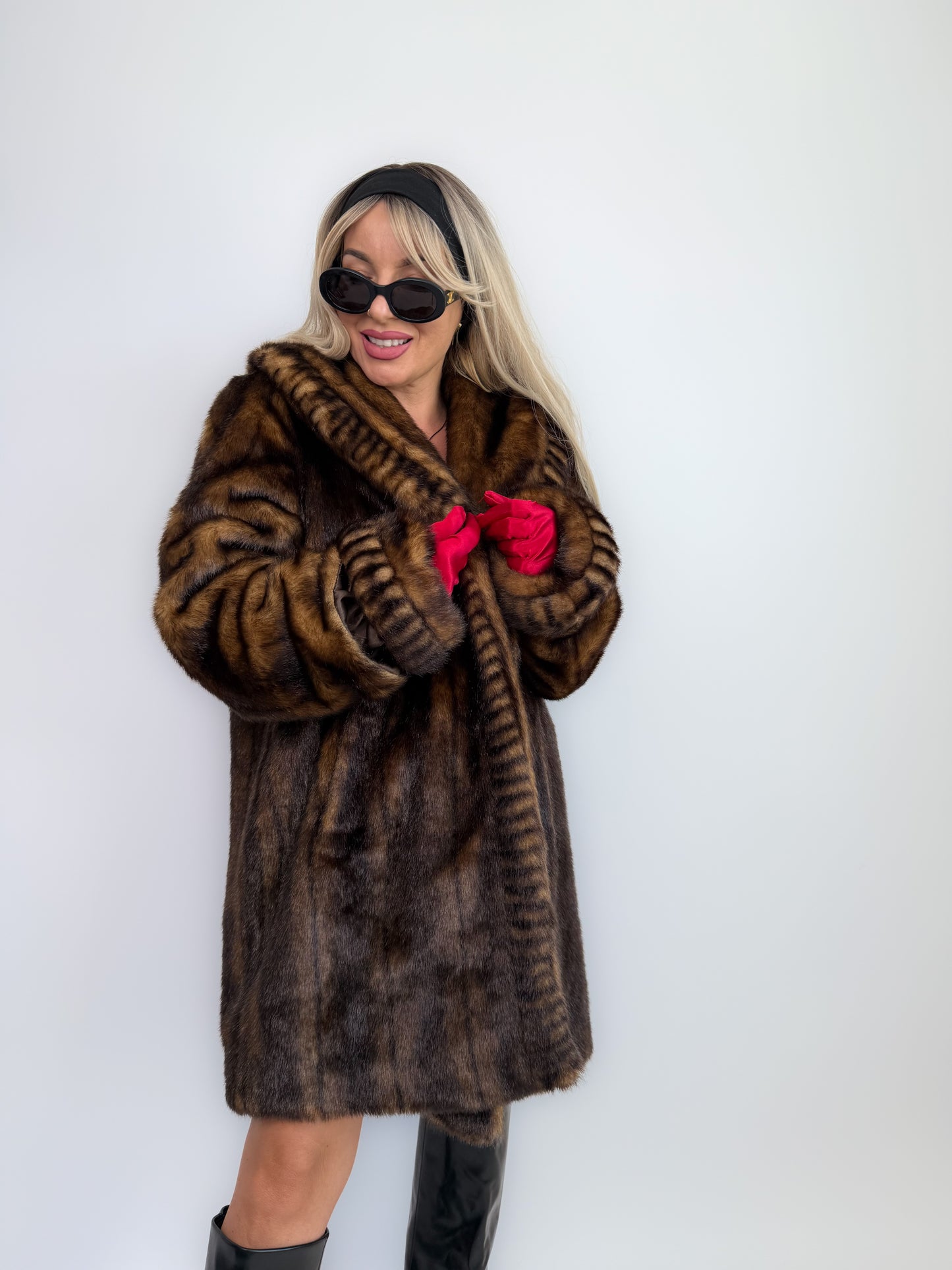 Vintage Brown Faux Fur Coat – 90s Mob Wife Style Winter Jacket Mid Length Winter Overcoat L-XL