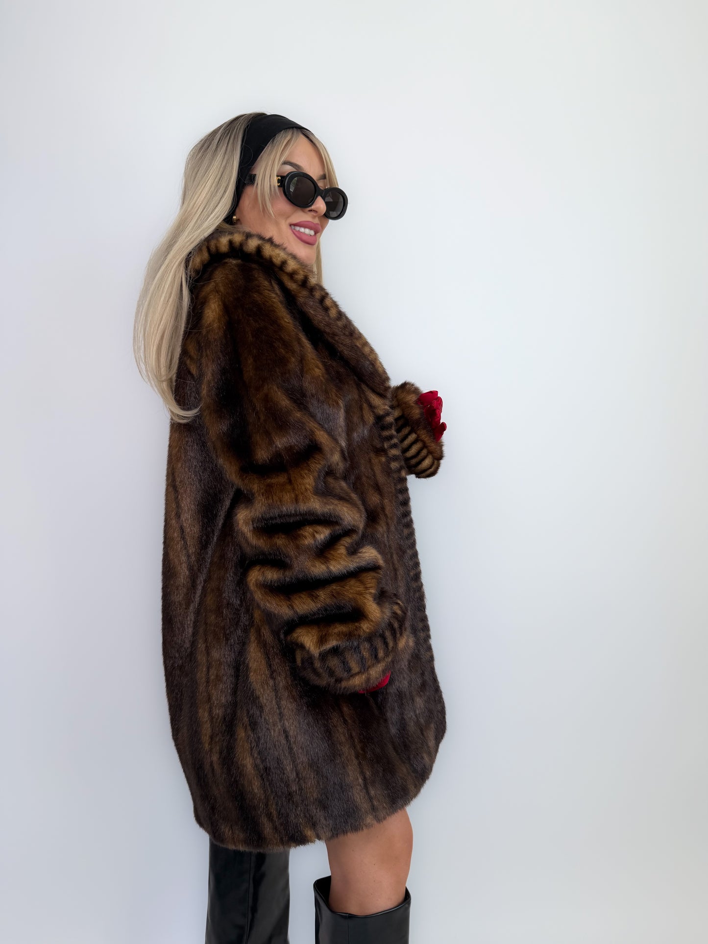 Vintage Brown Faux Fur Coat – 90s Mob Wife Style Winter Jacket Mid Length Winter Overcoat L-XL