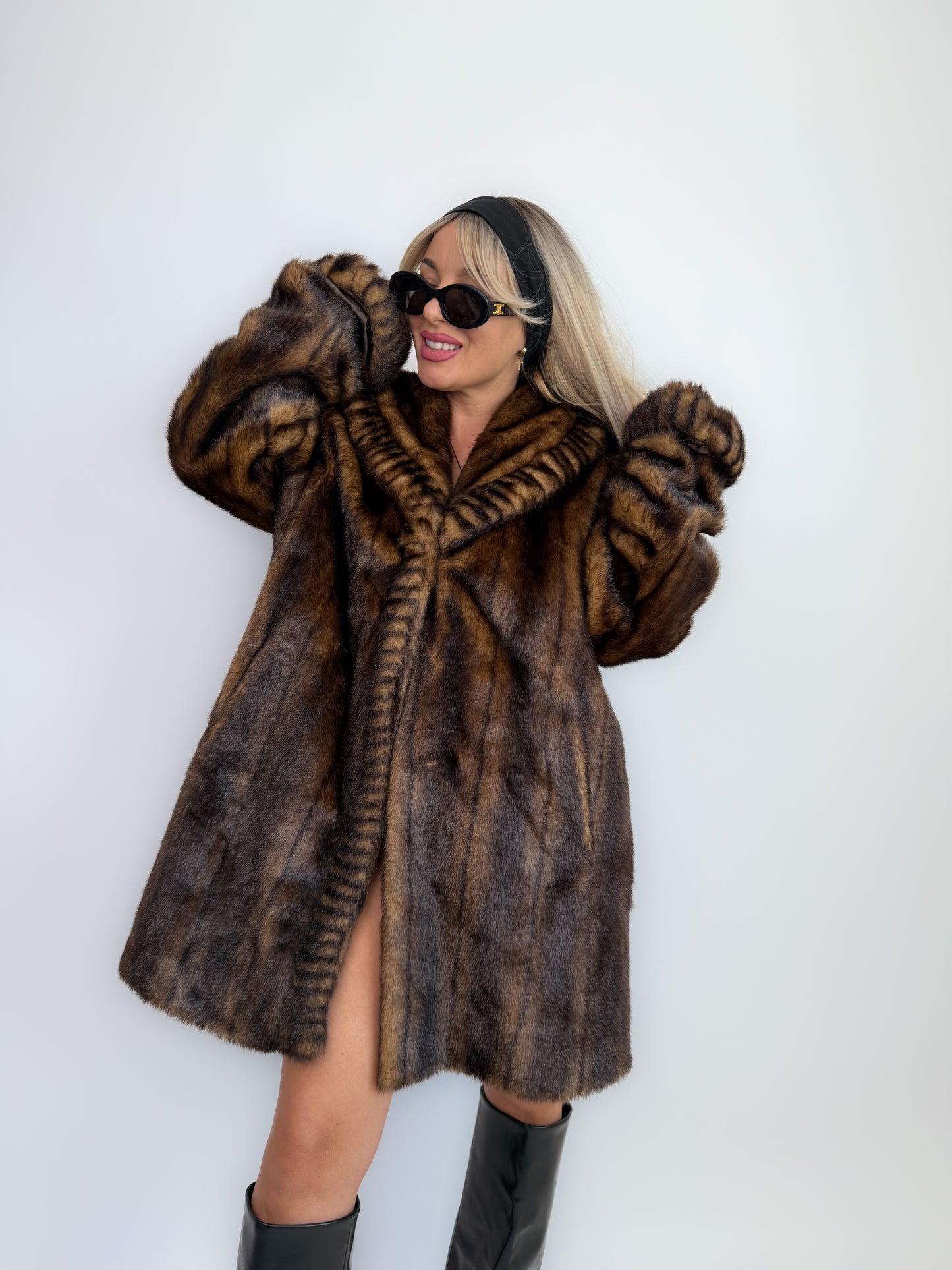 Vintage Brown Faux Fur Coat – 90s Mob Wife Style Winter Jacket Mid Length Winter Overcoat L-XL