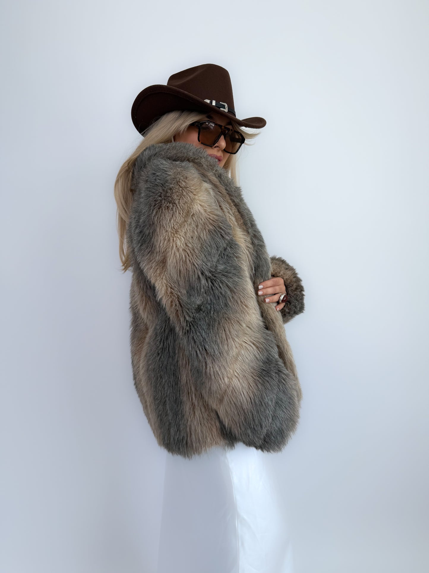 Vintage Taupe Faux Fur Coat – Mob Wife Vibes Size XS-S