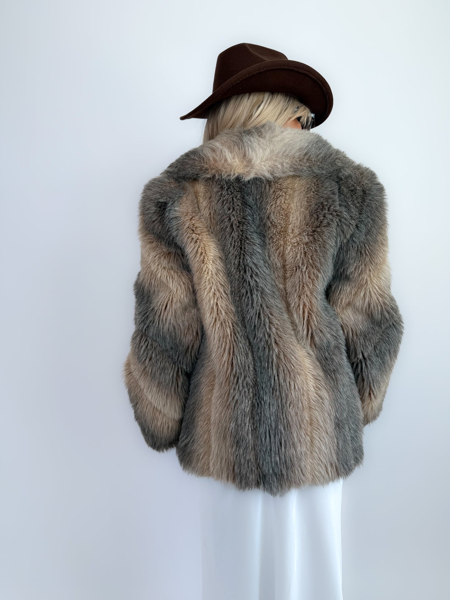 Vintage Taupe Faux Fur Coat – Mob Wife Vibes Size XS-S