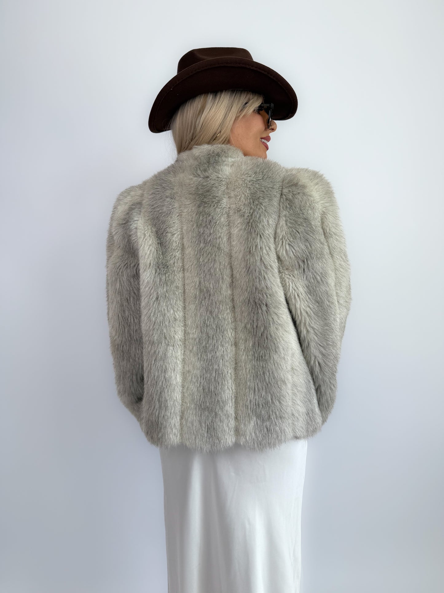 Vintage Ivory Gray Faux Fur Coat – 80s Faux Fox Winter Bridal Jacket S