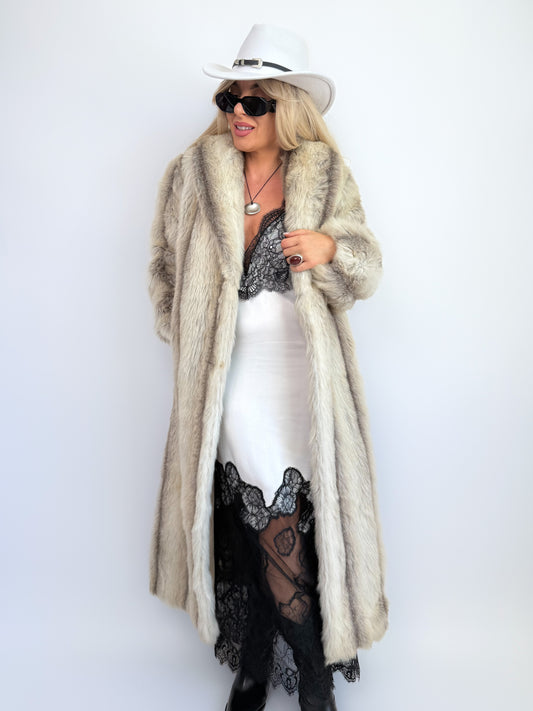 Vintage Cream Ivory Faux Fur Full Length Coat – Mob Wife Style  Winter Coat S