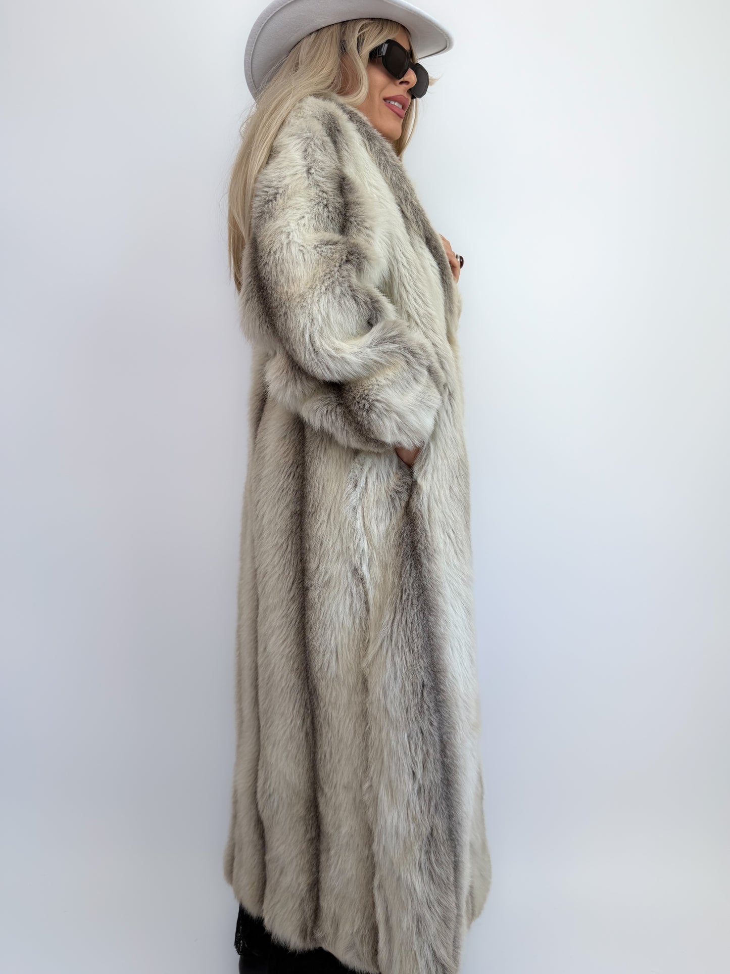 Vintage Cream Ivory Faux Fur Full Length Coat – Mob Wife Style  Winter Coat S