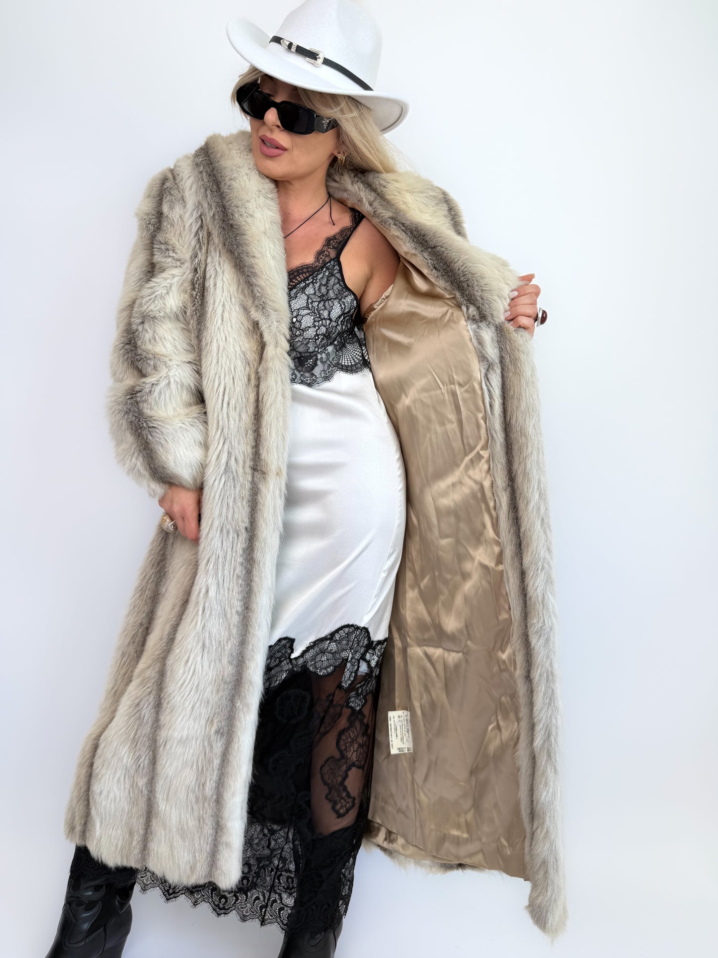 Vintage Cream Ivory Faux Fur Full Length Coat – Mob Wife Style  Winter Coat S