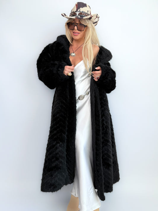 Vintage Faux Fur- Long Winter Coat in Black- L XL