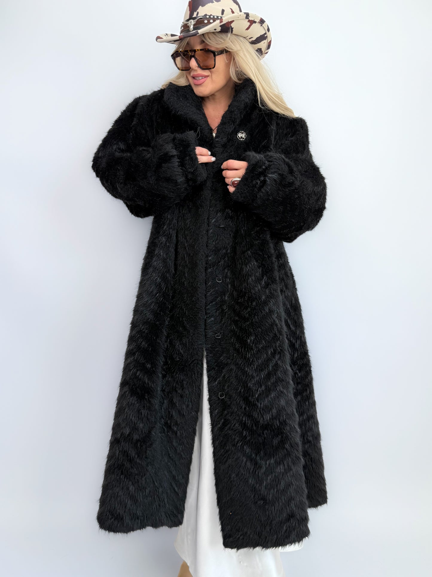 Vintage Faux Fur- Long Winter Coat in Black- L XL