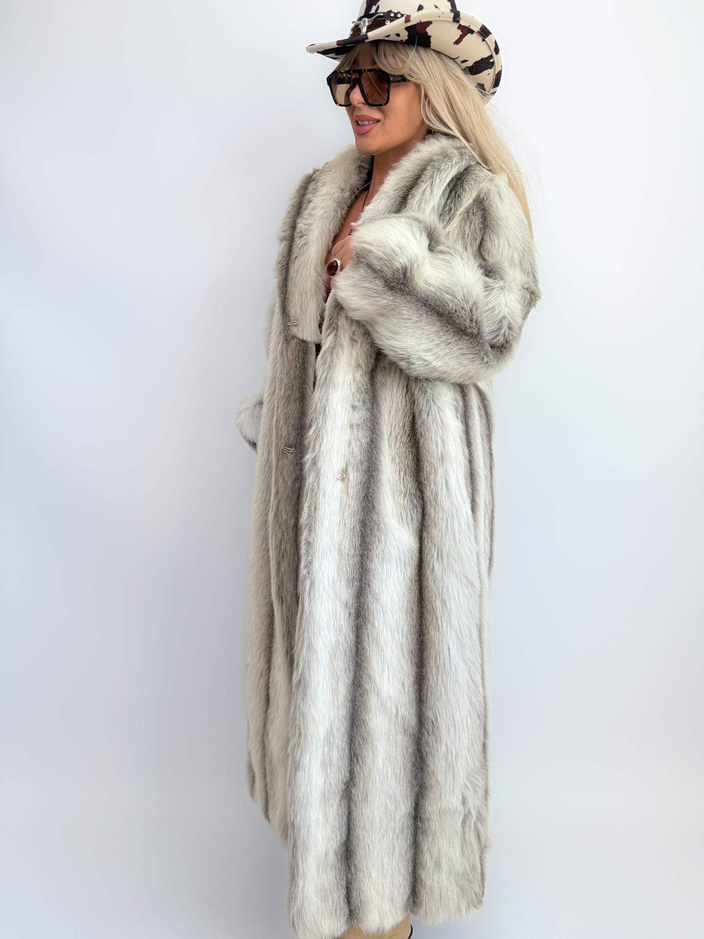 Vintage Cream Ivory Faux Fur Full Length Coat – Mob Wife Style  Winter Coat M