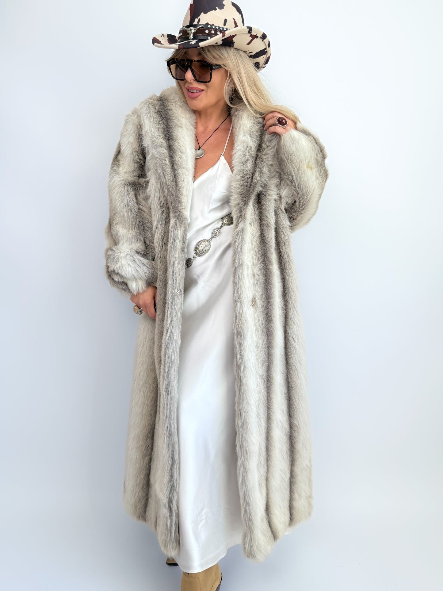 Vintage Cream Ivory Faux Fur Full Length Coat – Mob Wife Style  Winter Coat M
