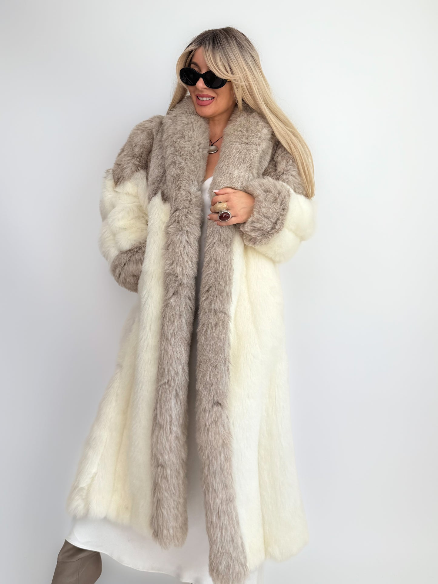 Vintage Ivory White Taupe Faux Fur Long Coat – Long Winter Bridal Glam Statement Jacket - S