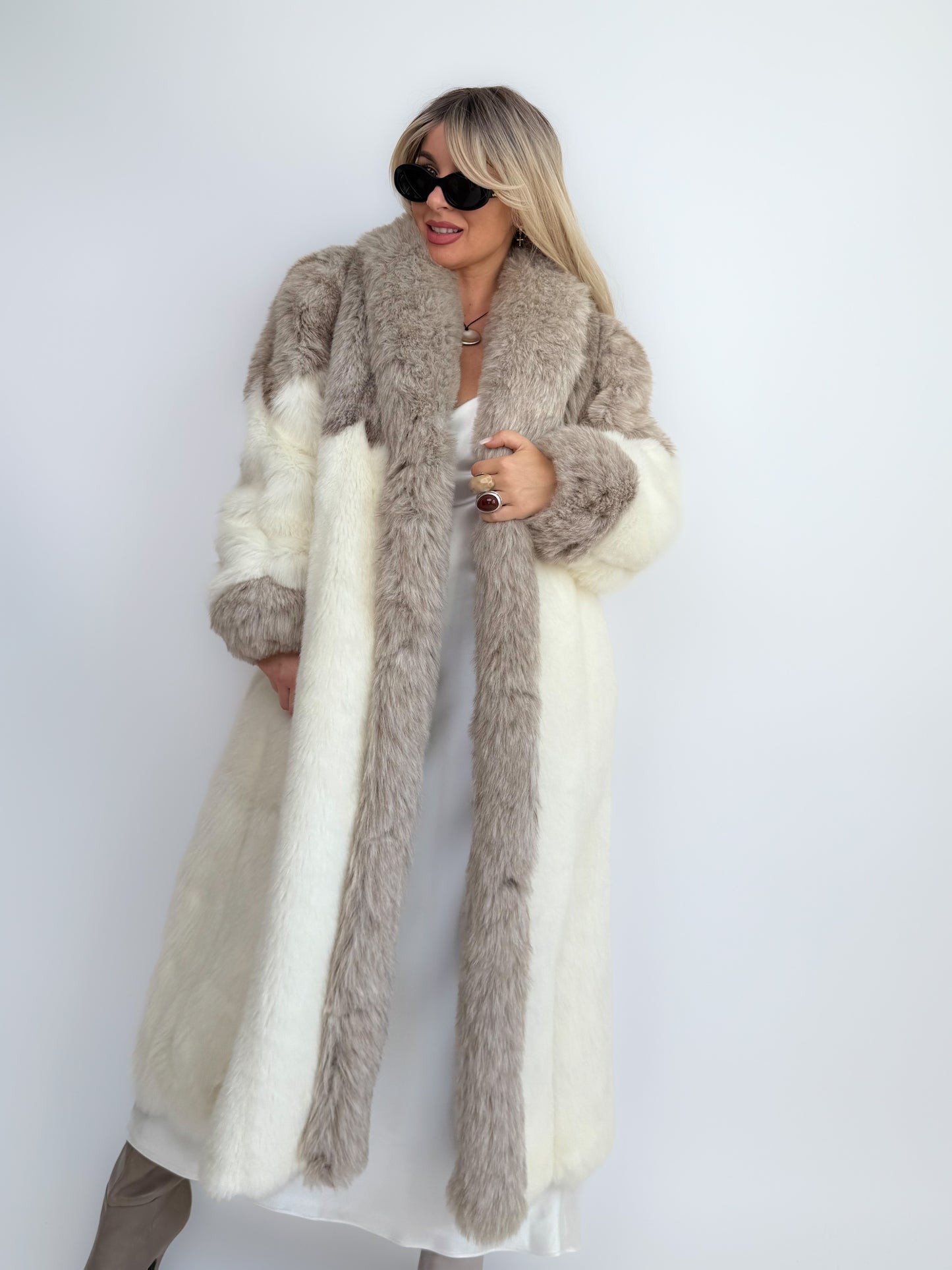 Vintage Ivory White Taupe Faux Fur Long Coat – Long Winter Bridal Glam Statement Jacket - S
