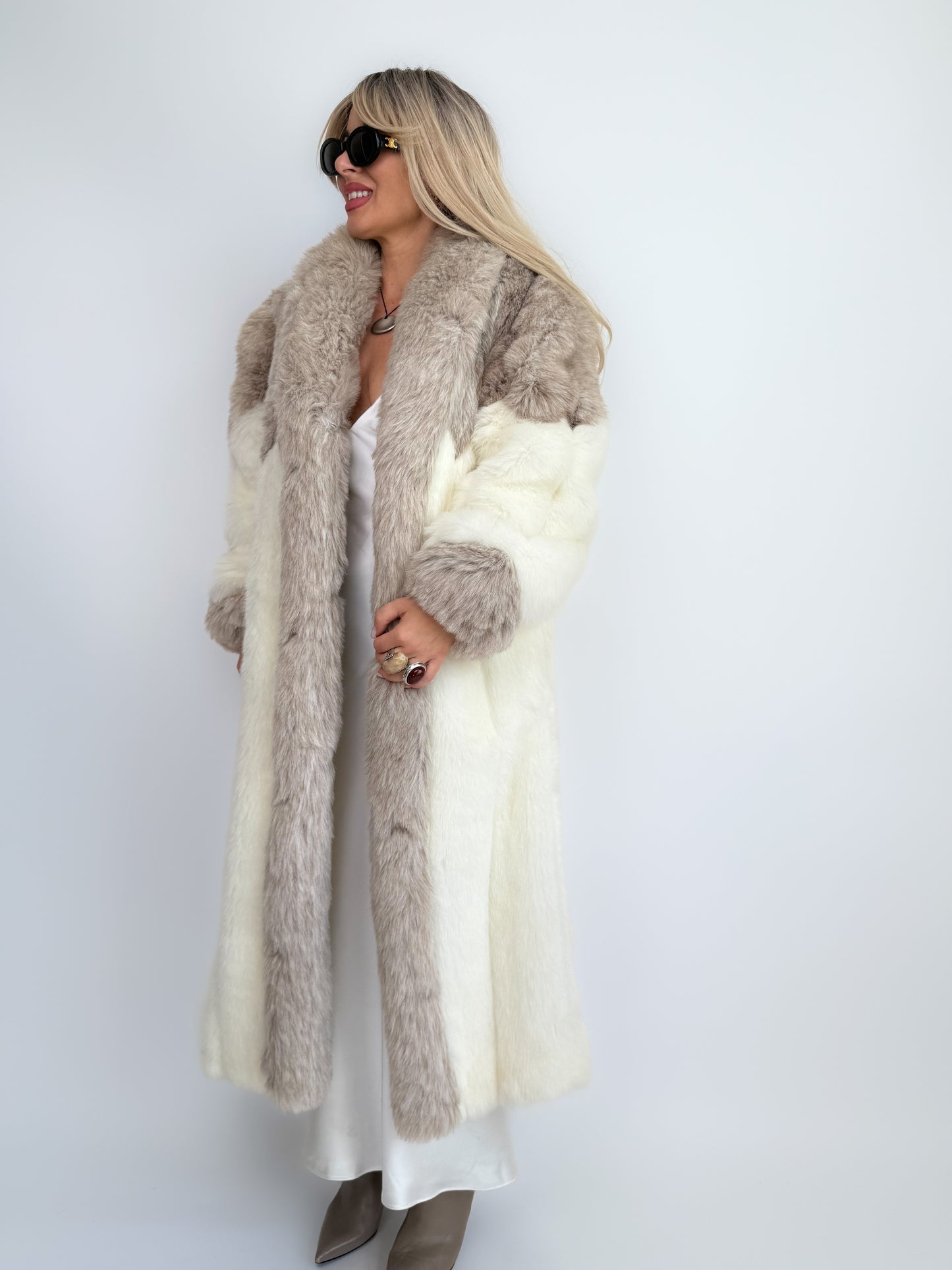 Vintage Ivory White Taupe Faux Fur Long Coat – Long Winter Bridal Glam Statement Jacket - S