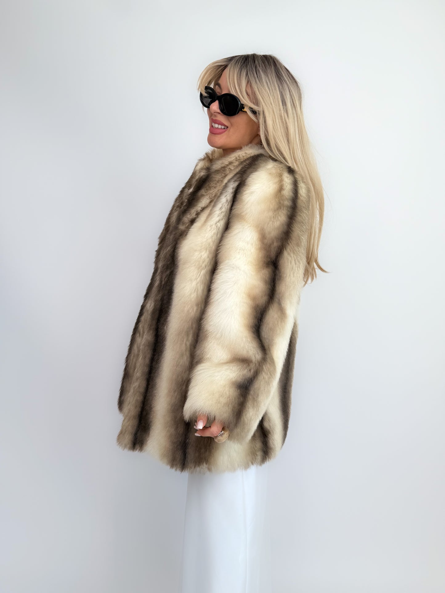 Vintage Beige Brown Faux Fur Coat – 80s Winter Bridal Statement Jacket S