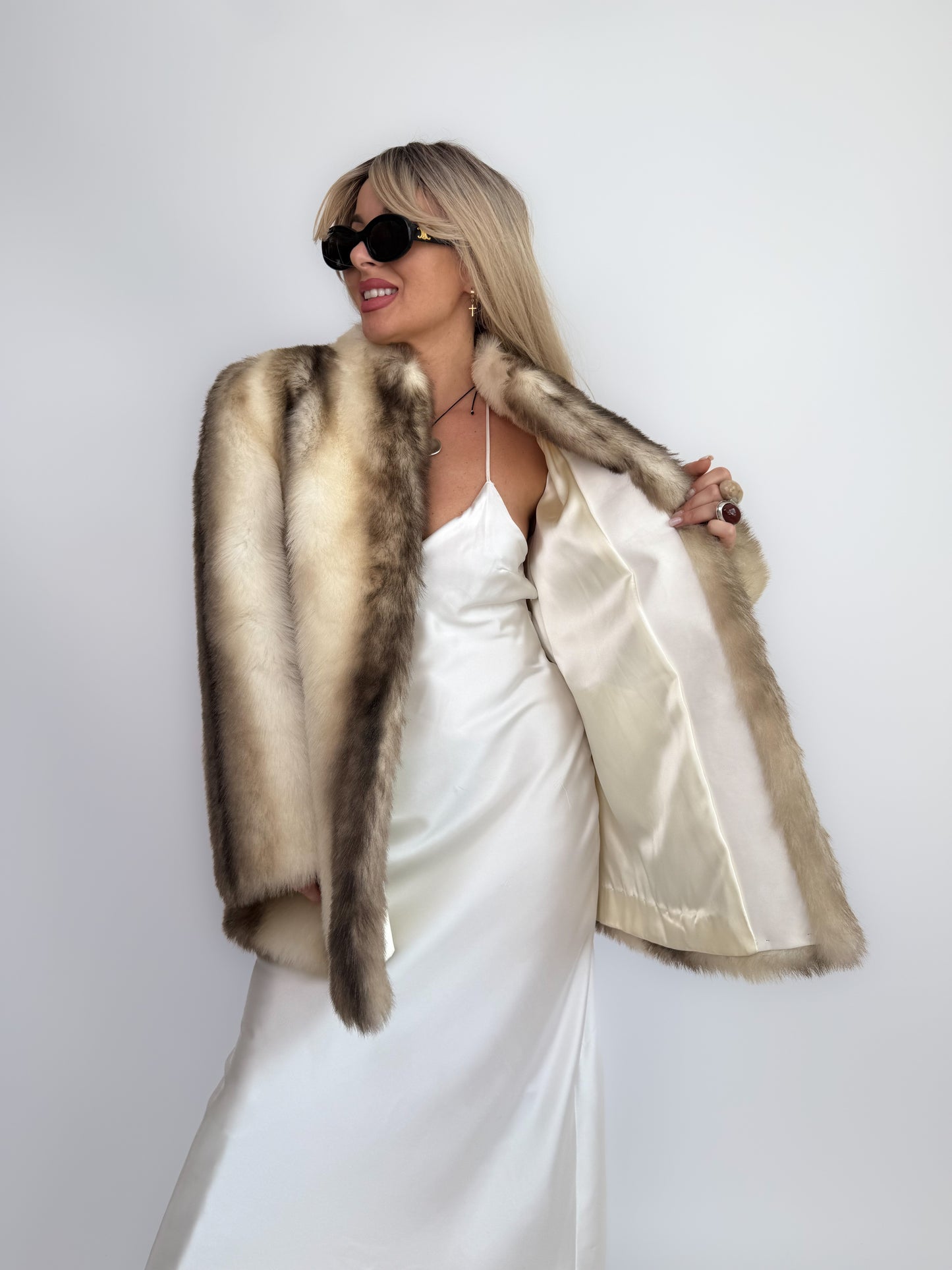 Vintage Beige Brown Faux Fur Coat – 80s Winter Bridal Statement Jacket S