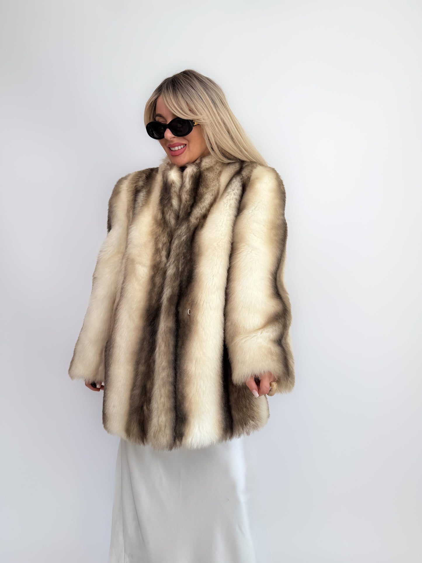 Vintage Beige Brown Faux Fur Coat – 80s Winter Bridal Statement Jacket S