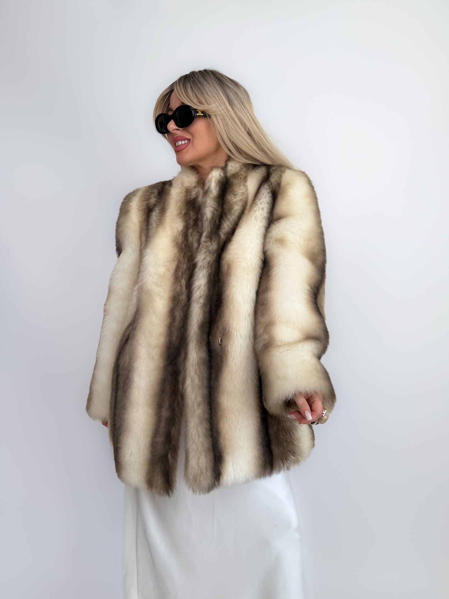 Vintage Beige Brown Faux Fur Coat – 80s Winter Bridal Statement Jacket S