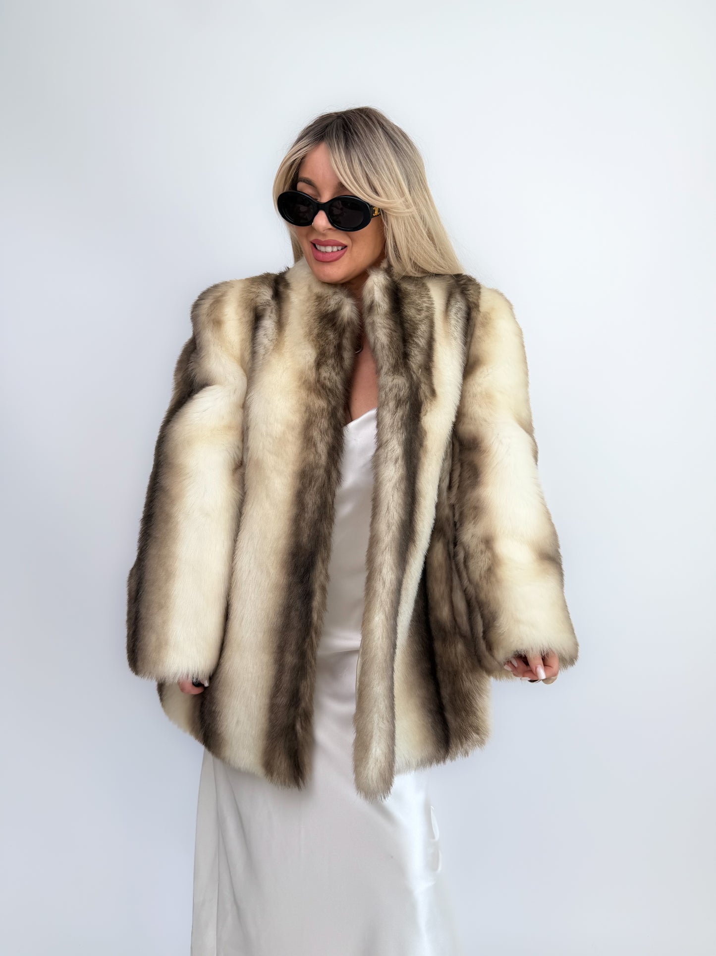 Vintage Beige Brown Faux Fur Coat – 80s Winter Bridal Statement Jacket S