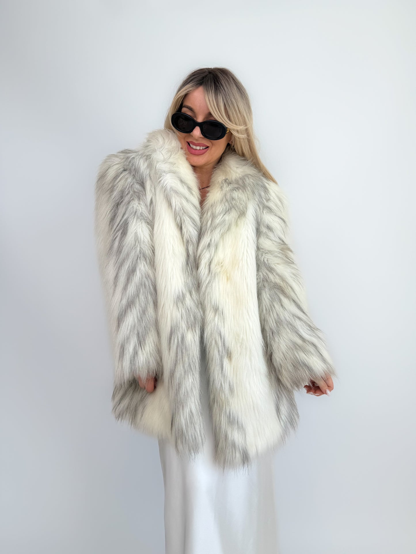 Vintage Ivory Gray Faux Fur Bridal Winter Coat – S