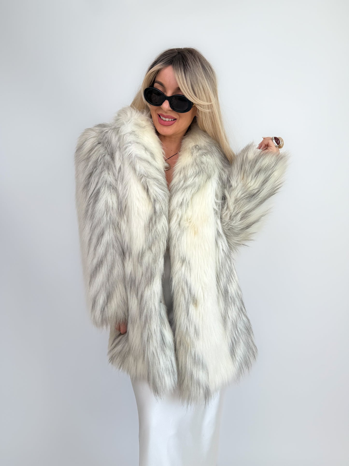 Vintage Ivory Gray Faux Fur Bridal Winter Coat – S