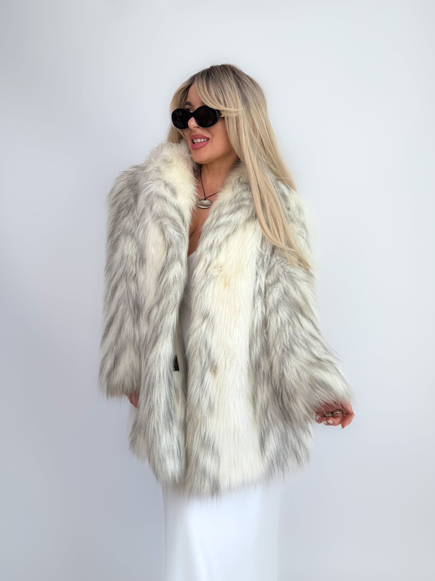 Vintage Ivory Gray Faux Fur Bridal Winter Coat – S
